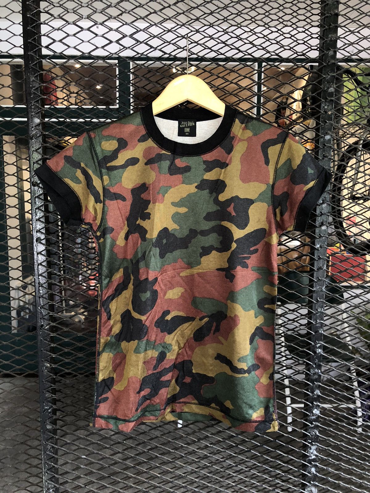 Jean Paul Gaultier JEAN PAUL GAULTIER CAMOUFLAGE PRINT TEE Size US M / EU 48-50 / 2 - 1 Thumbnail