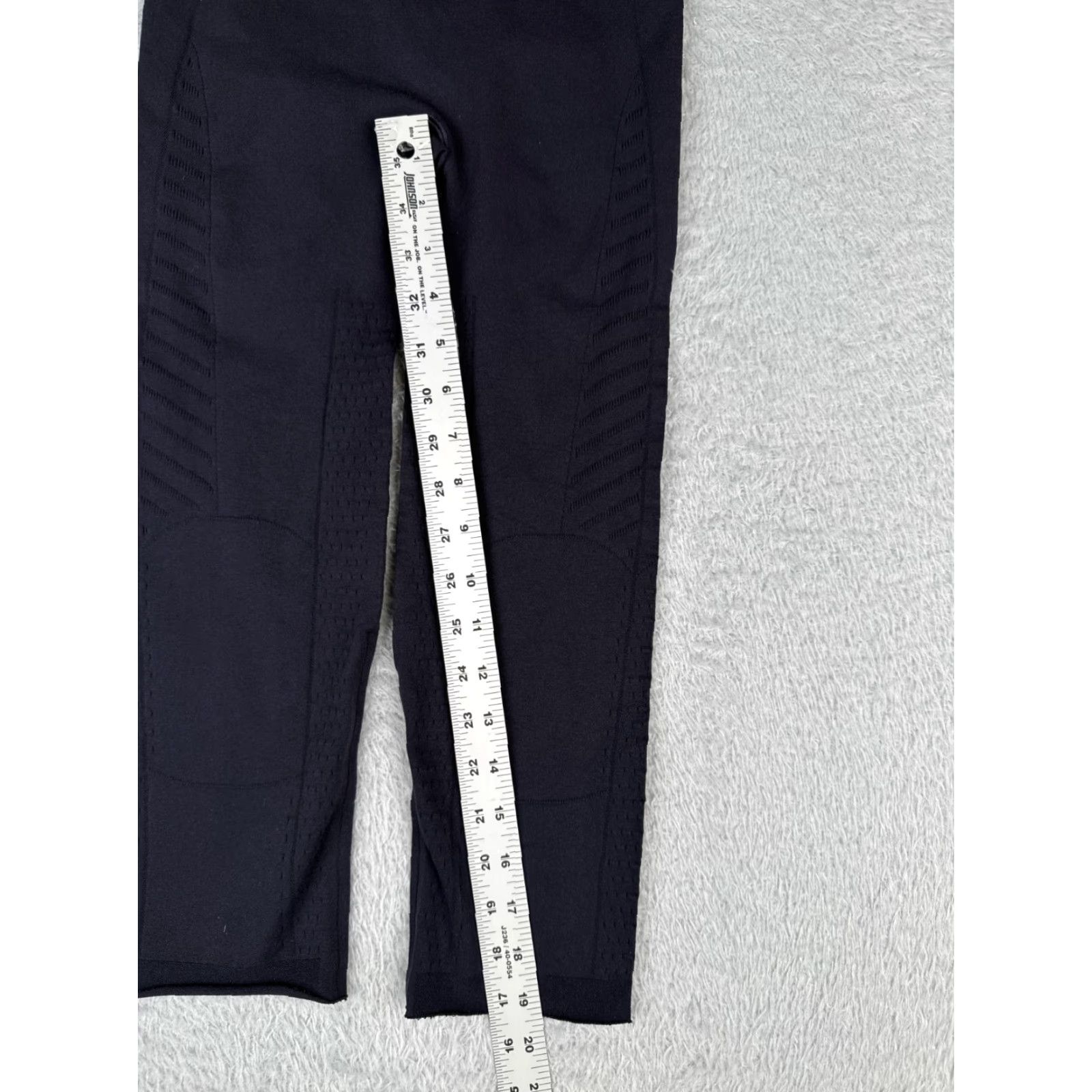 Lululemon Lululemon Leggings Womens 2 Blue Athletica Cropped 20" Inseam Yoga Cross Training Comfort Waist Size 26" / US 2 / IT 38 - 5 Thumbnail