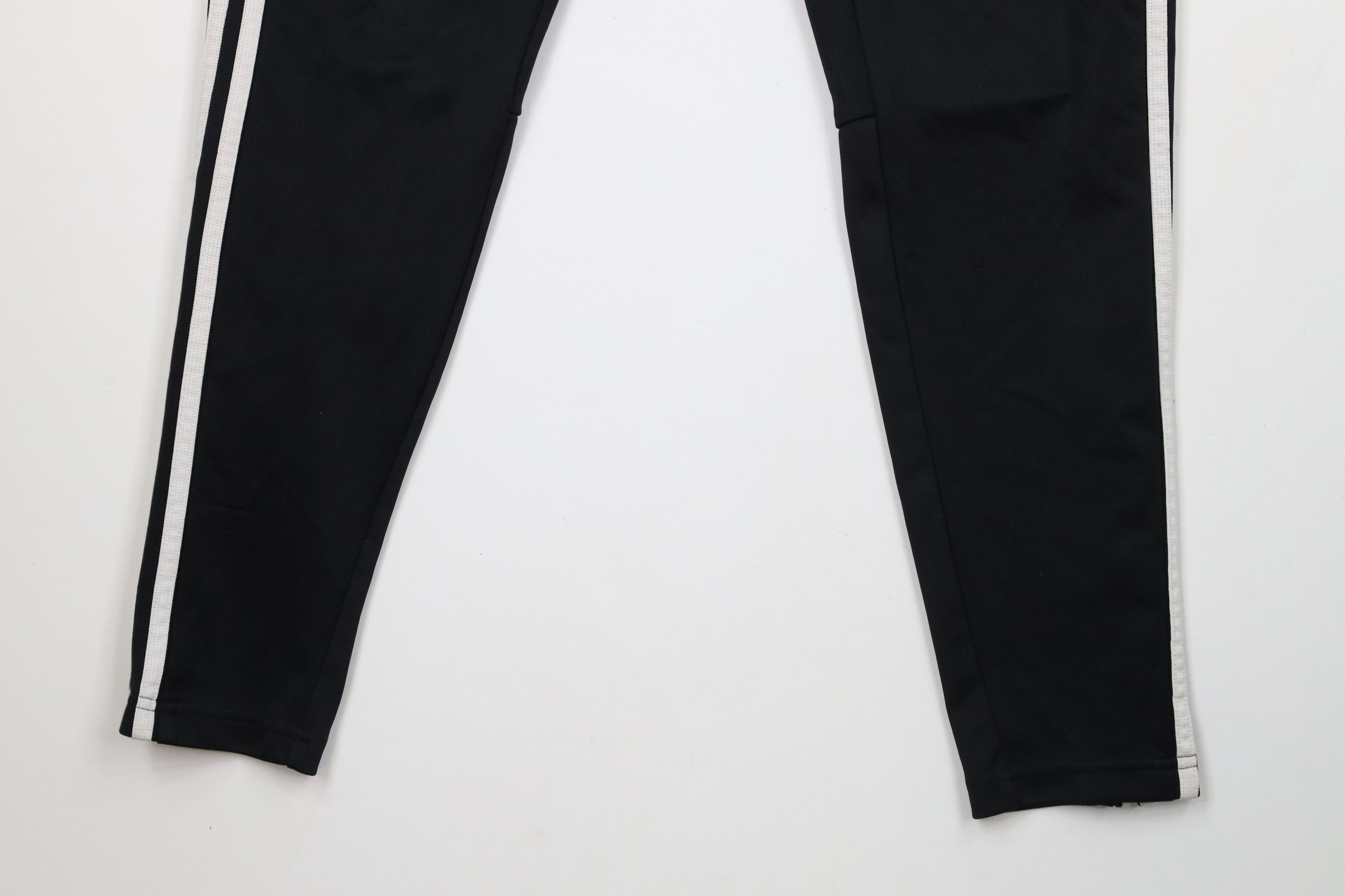 Adidas × Vintage Vintage Y2K Adidas Striped Tapered Leg Soccer Warm Up Pants Size US 32 / EU 48 - 4 Thumbnail