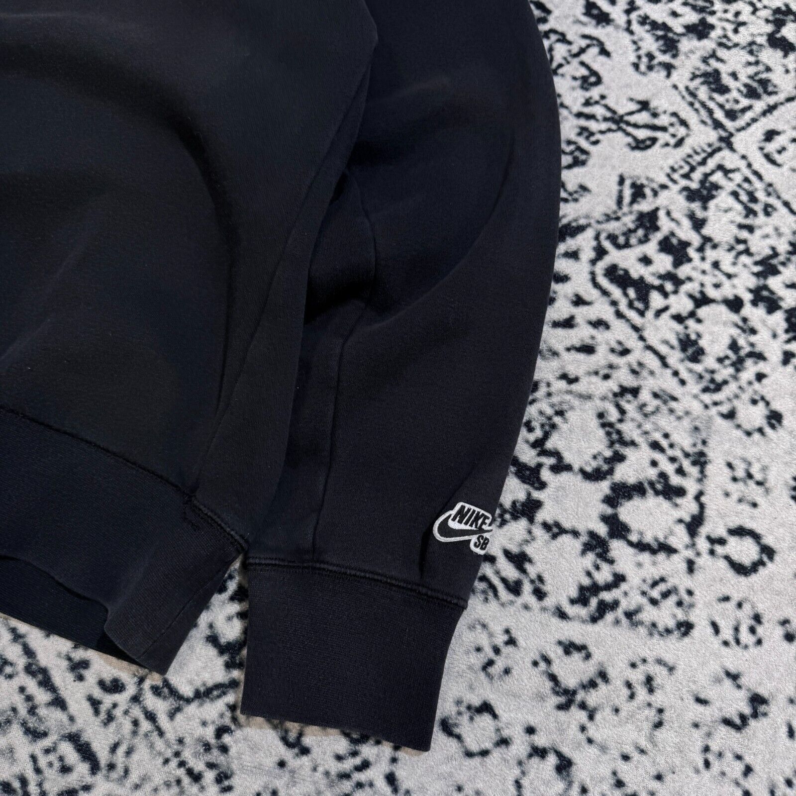 Nike × Vintage Vintage Nike Black Cotton Crewneck Size S Y2K Swoosh Logo Size US S / EU 44-46 / 1 - 4 Thumbnail
