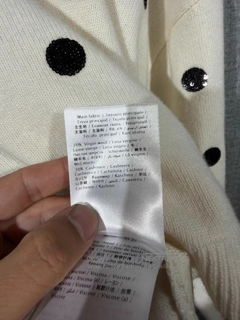 Valentino Valentino Sweaters Size M / US 6-8 / IT 42-44 - 5 Thumbnail