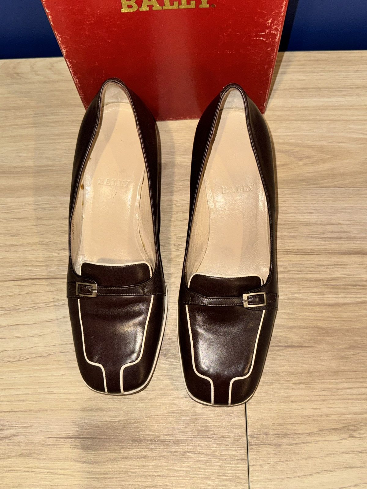 Bally Vintage Bally Made in Italy Leather Pumps (EU 35.5) Size US 5 / IT 35 - 3 Thumbnail