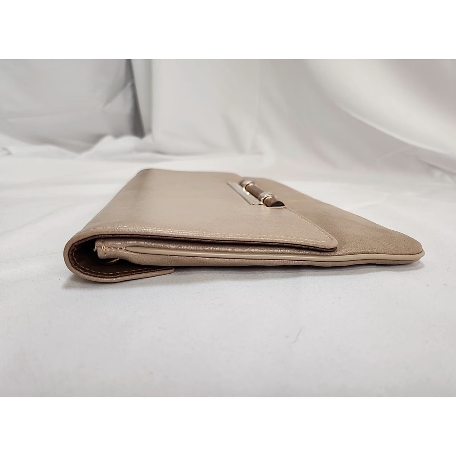 Vintage VINTAGE Mardane Tan Genuine Leather Clutch Gold Purse Chain USA Wood Handle 11x6.5x1 Size ONE SIZE - 5 Thumbnail