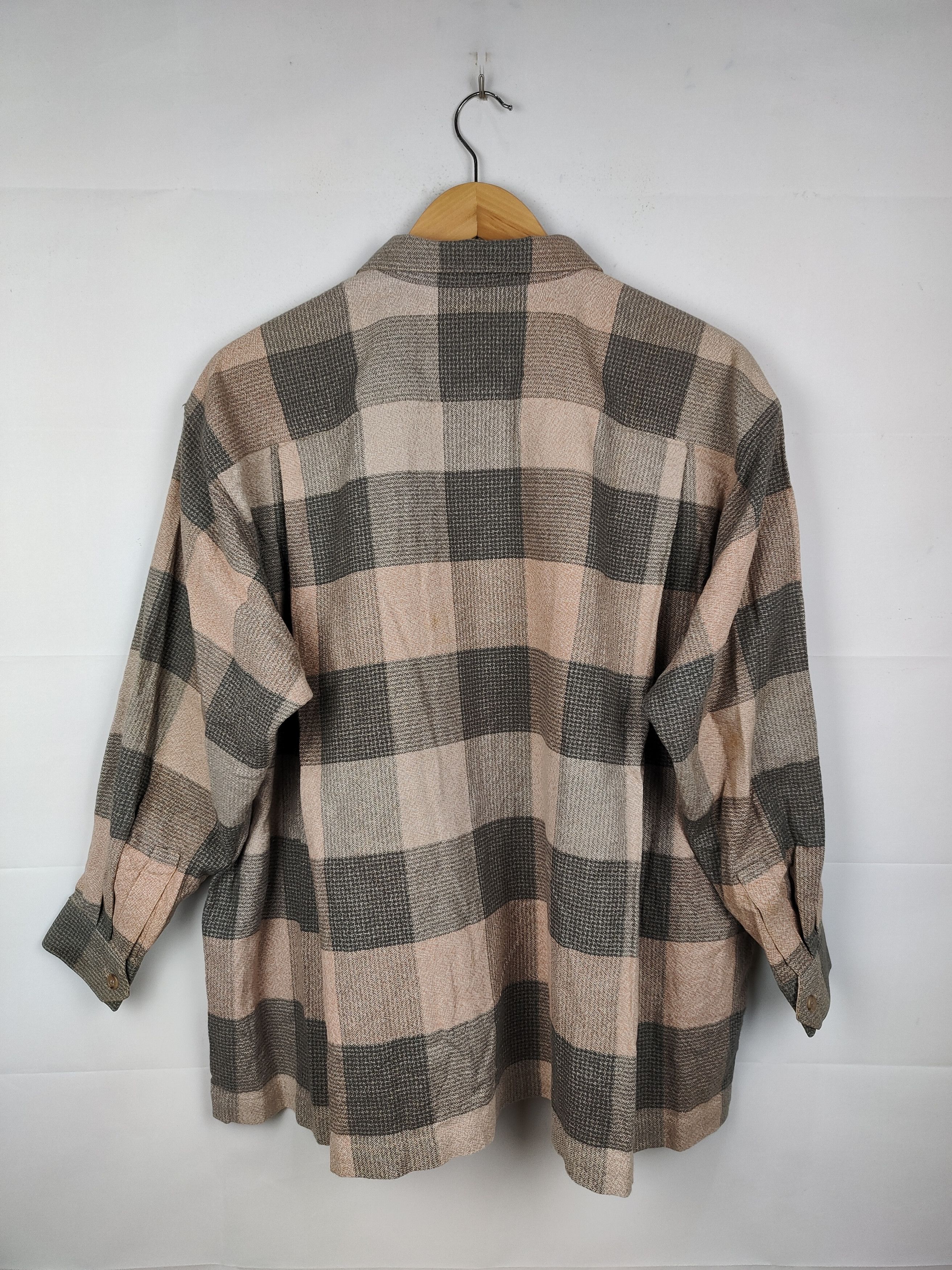 Issey Miyake Vintage 80s Issey Miyake Oversized button-up flannel shirt Size US M / EU 48-50 / 2 - 7 Thumbnail