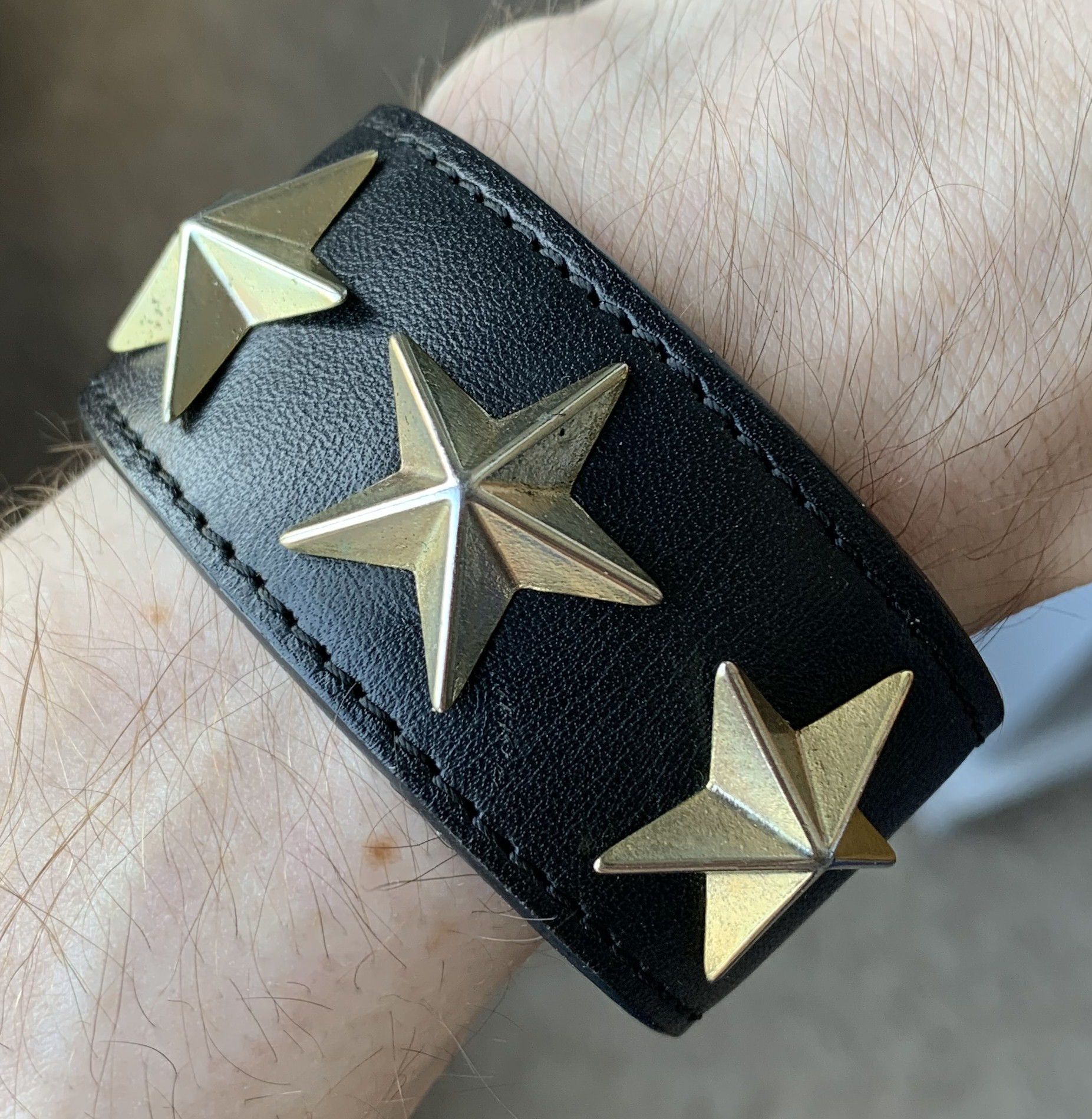 Givenchy Givenchy Stars Leather Bracelet! Size ONE SIZE - 1 Thumbnail
