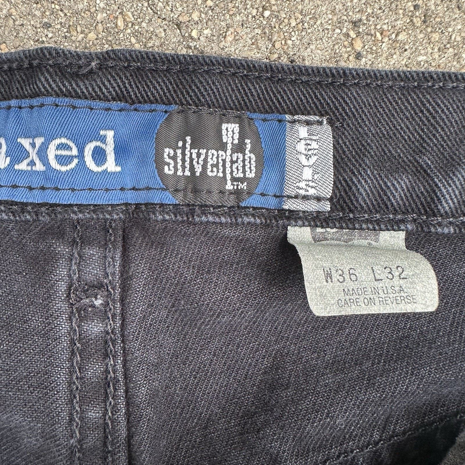 Levi's × Vintage Vintage 90s Levi’s Silvertab Black Baggy Denim Jeans 36x32 Size US 36 / EU 52 - 7 Thumbnail