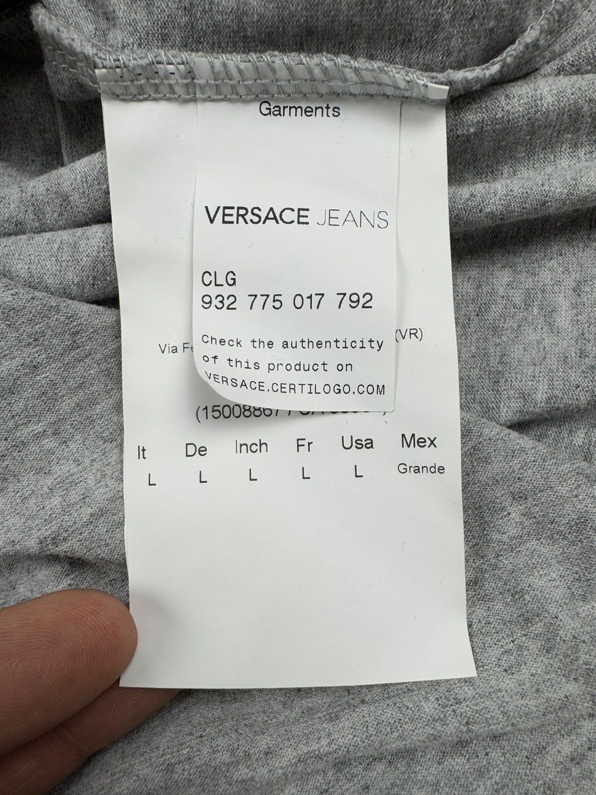 Versace Jeans Couture vintage y2k Versace Jeans gold baroque print long sleeve tee Size US L / EU 52-54 / 3 - 11 Thumbnail