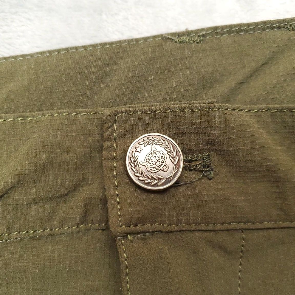 Vintage VINTAGE Mens Hiking Cargo Shorts 38 Stretch Nylon Outdoor Utility Zip Pocket Lightweight Size US 38 / EU 54 - 2 Thumbnail