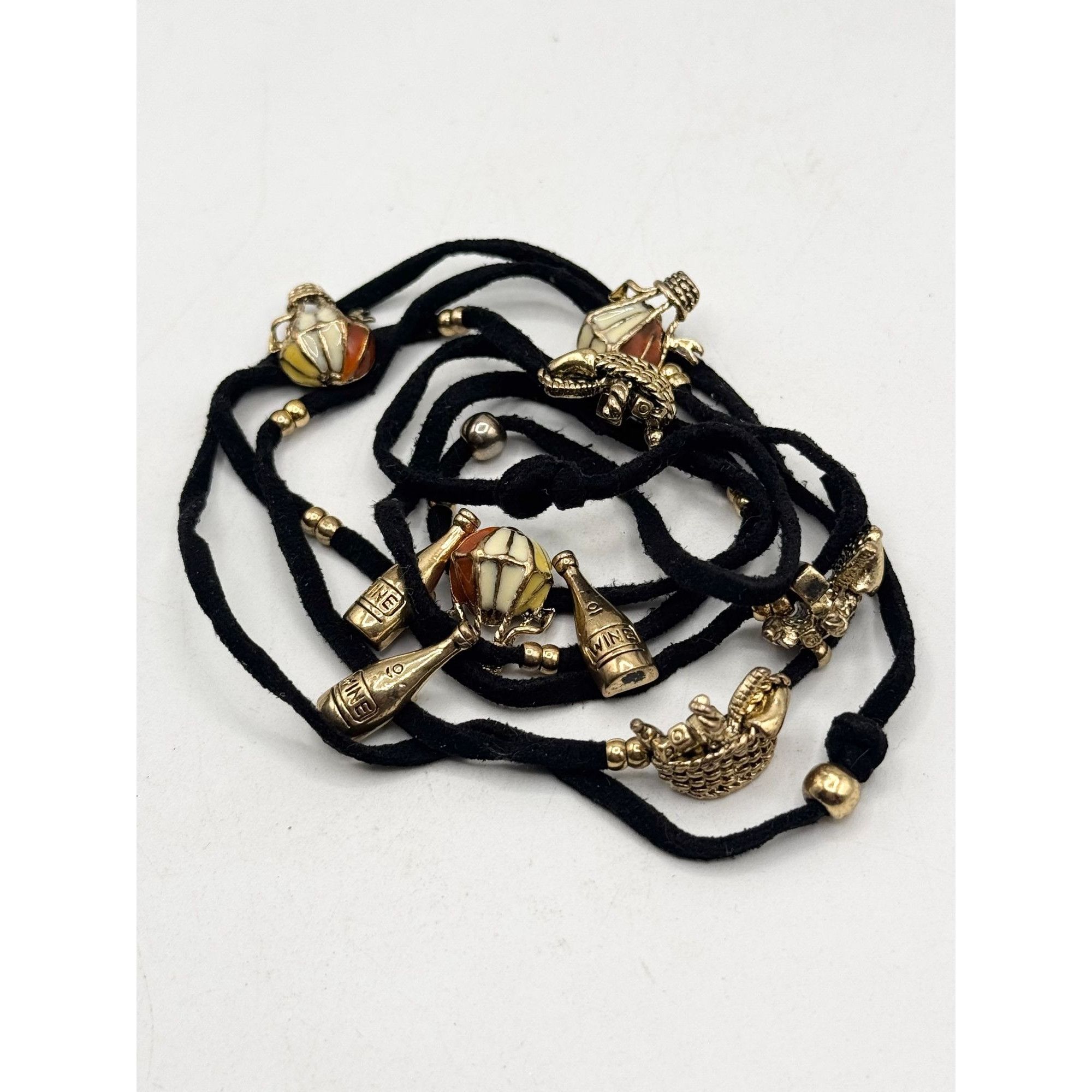 Other Black suede enamel picnic basket wine hot air balloon charm Size ONE SIZE - 2 Thumbnail
