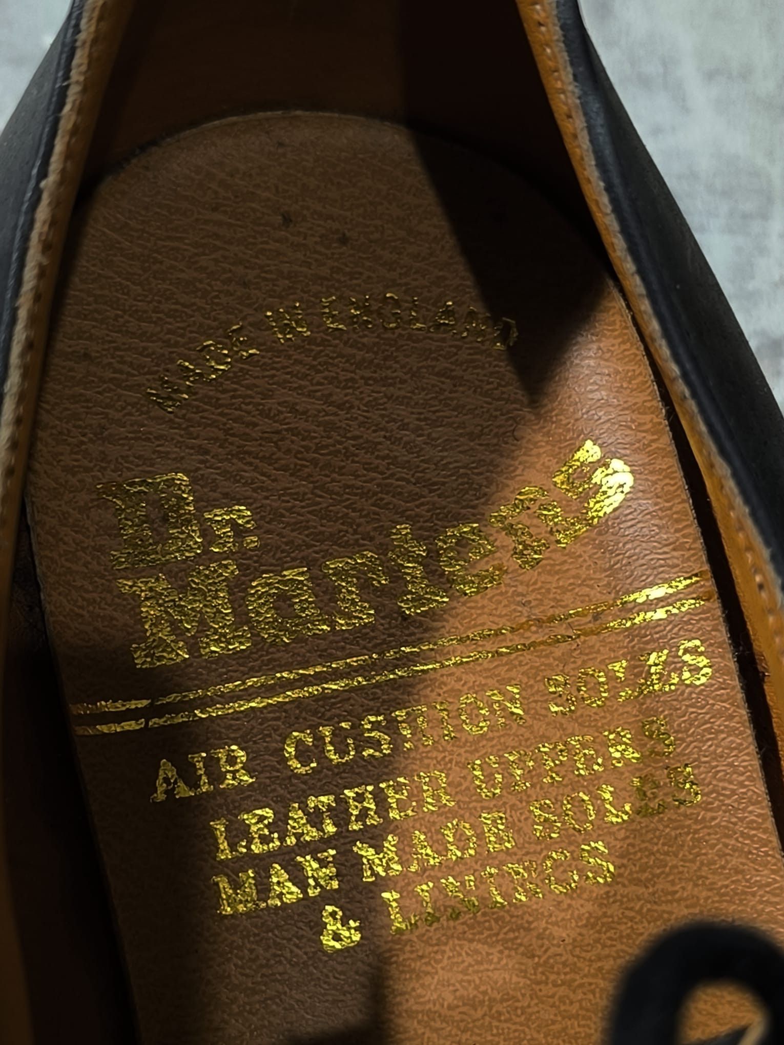 Dr. Martens vintage dr. martens oxford made in England Size US 7 / EU 40 - 10 Thumbnail