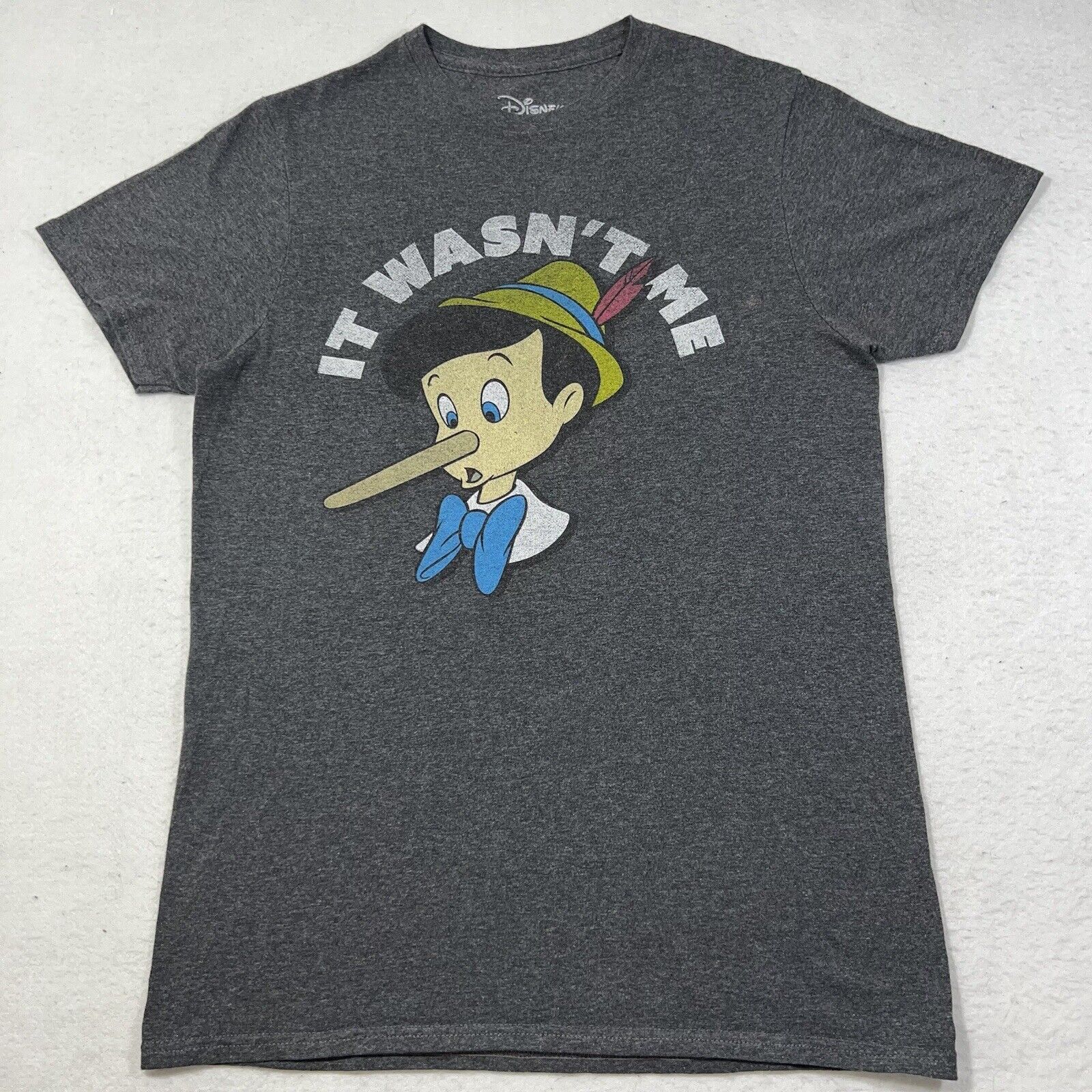 Disney Disney Pinocchio 'It Wasn't Me' Short Sleeve Graphic Tee Size US S / EU 44-46 / 1 - 1 Thumbnail