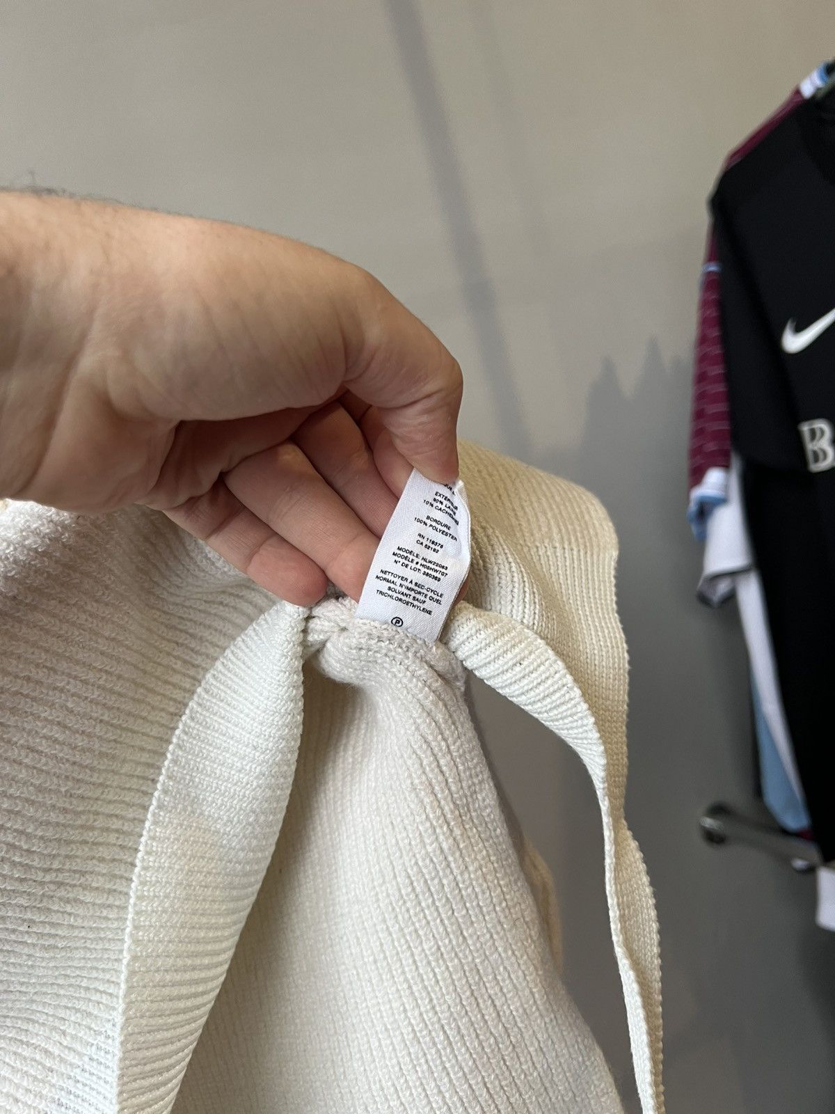 Helmut Lang HELMUT LANG CASHMERE/WOOL ASYMMETRIC WHITE SWEATER KNIT SZ S Size S / US 4 / IT 40 - 10 Thumbnail