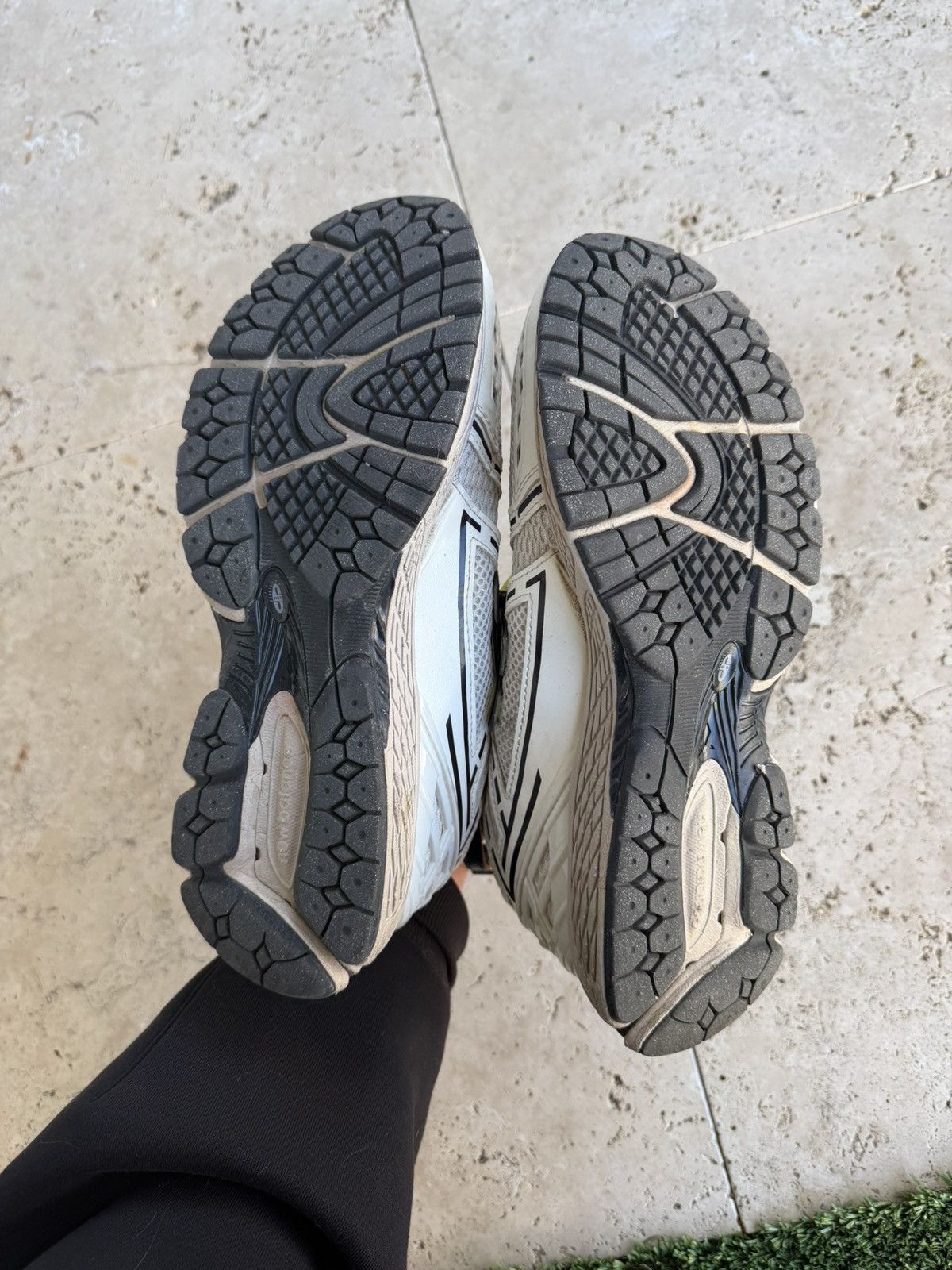 New Balance New Balance 1906R GANNI Egre Size US 10.5 / EU 43-44 - 5 Thumbnail