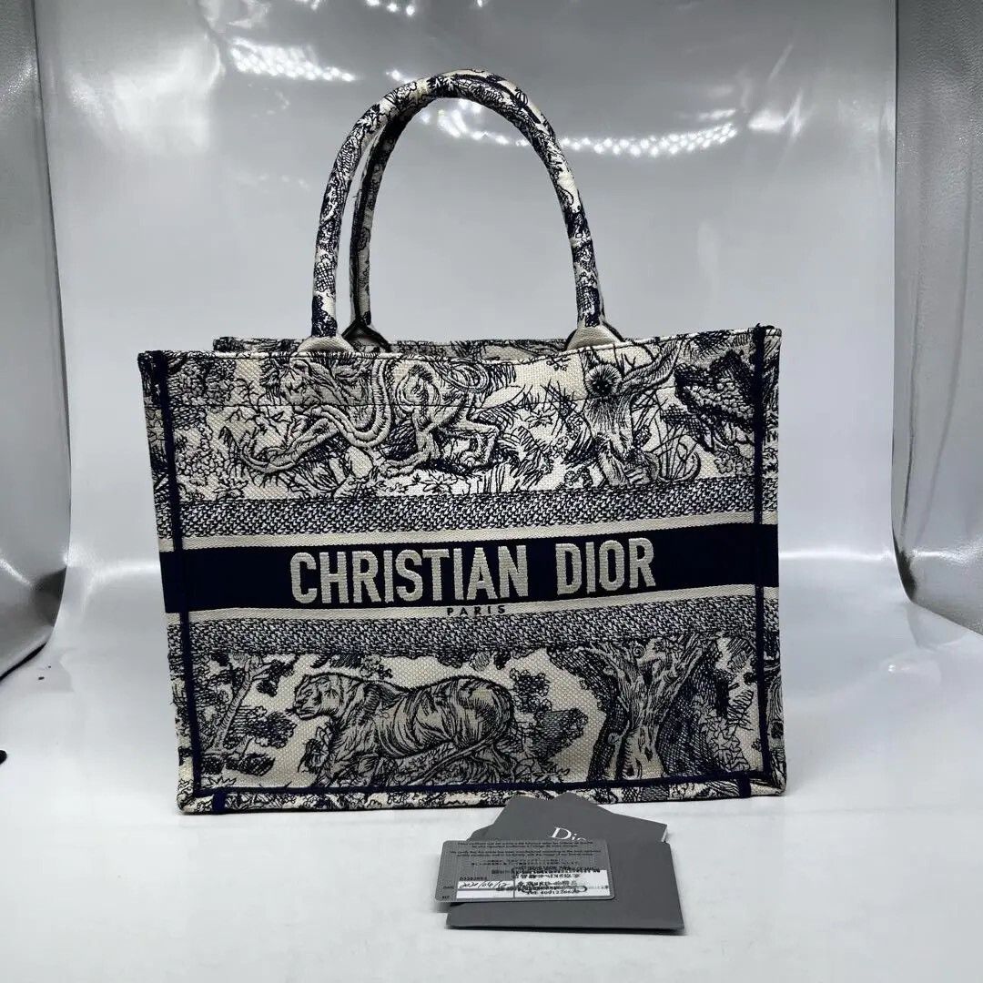 Dior Pre-loved Bag Very good condition Size ONE SIZE - 1 Thumbnail