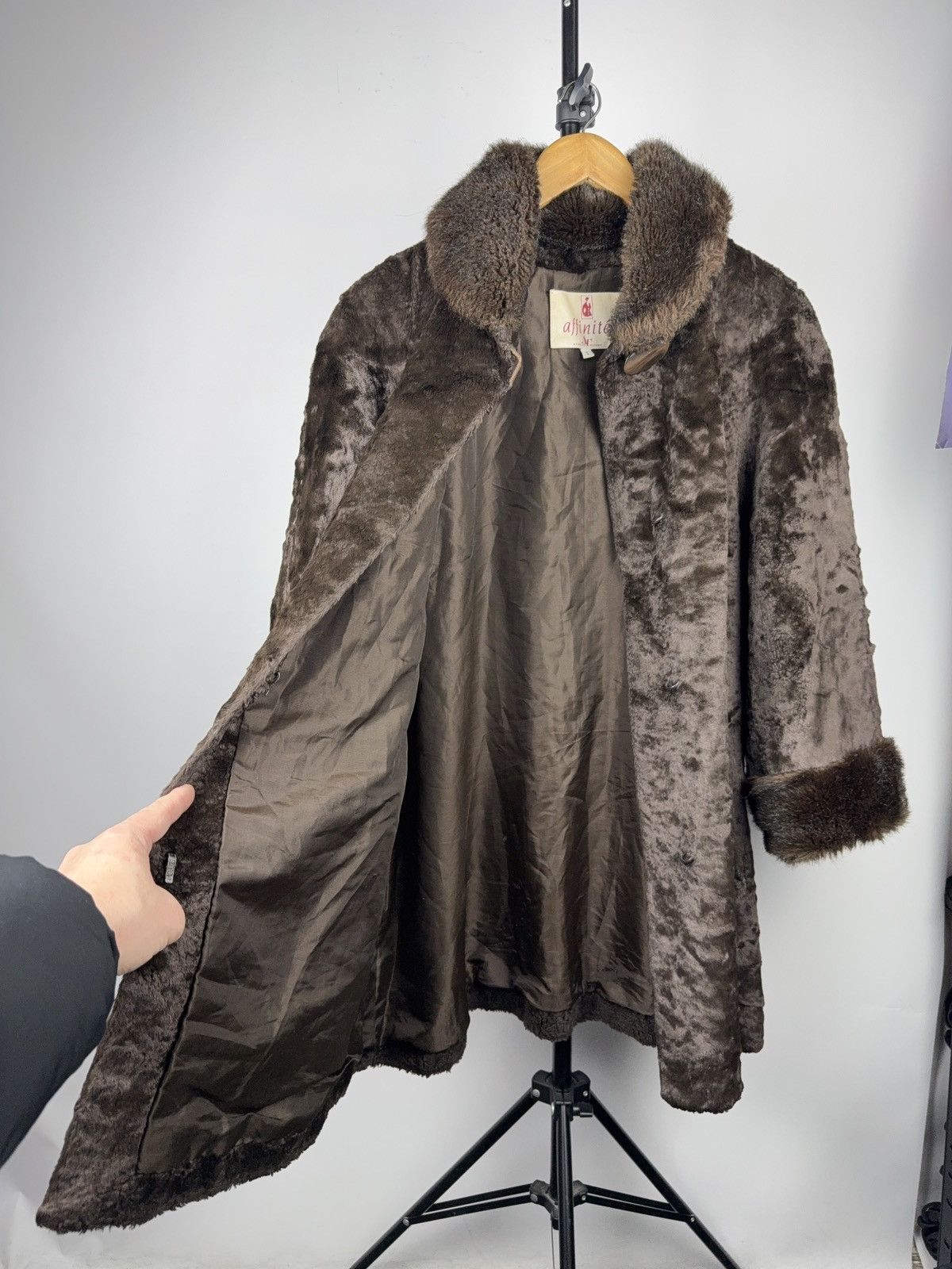 Japanese Brand Vintage Luxury Avant Garde Retro Japanese Fur Mohair Coat Size S / US 4 / IT 40 - 12 Thumbnail