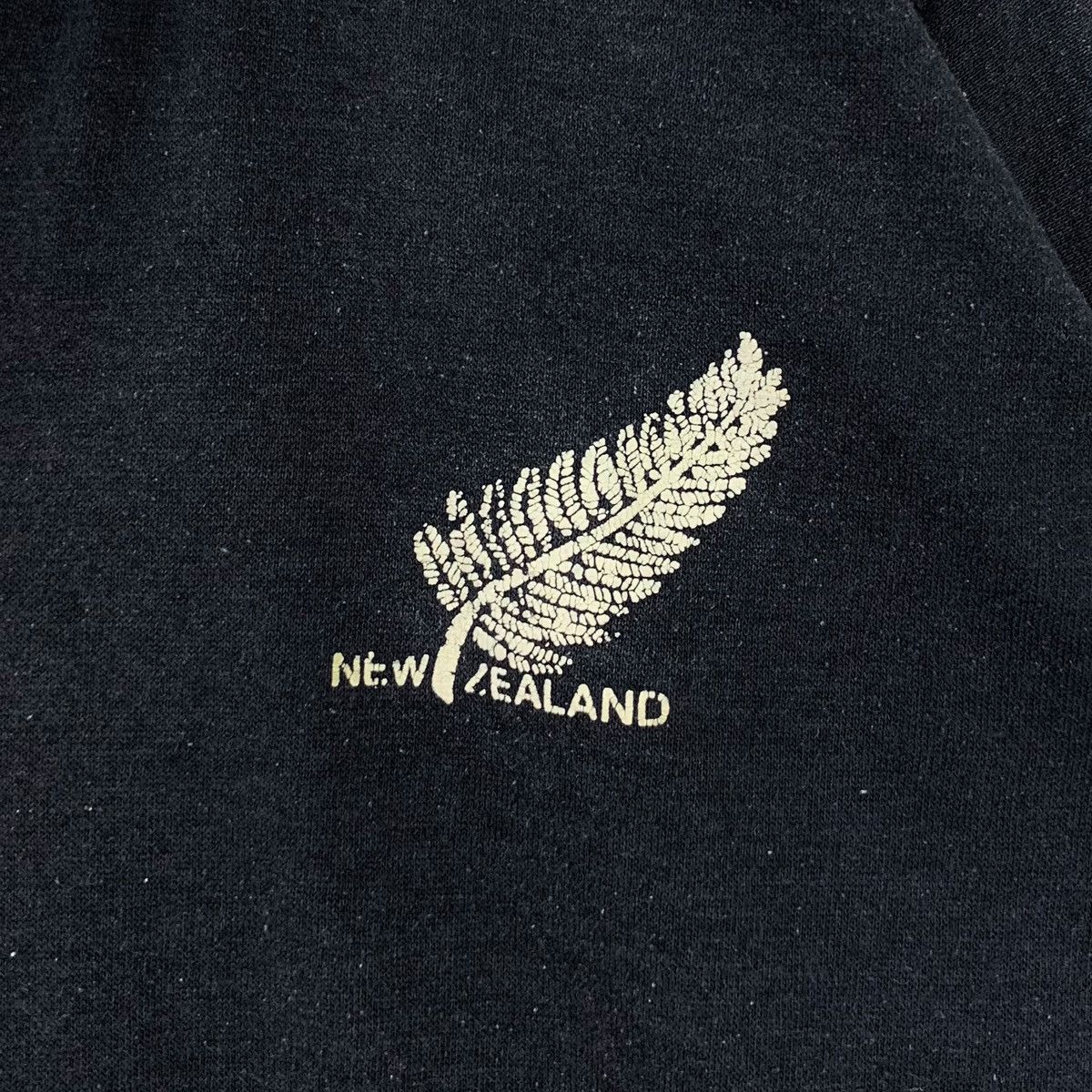 Vintage Vintage 90’ GHIA NEW ZEALAND Rugby All Blacks Tee Shirt Size US L / EU 52-54 / 3 - 3 Thumbnail