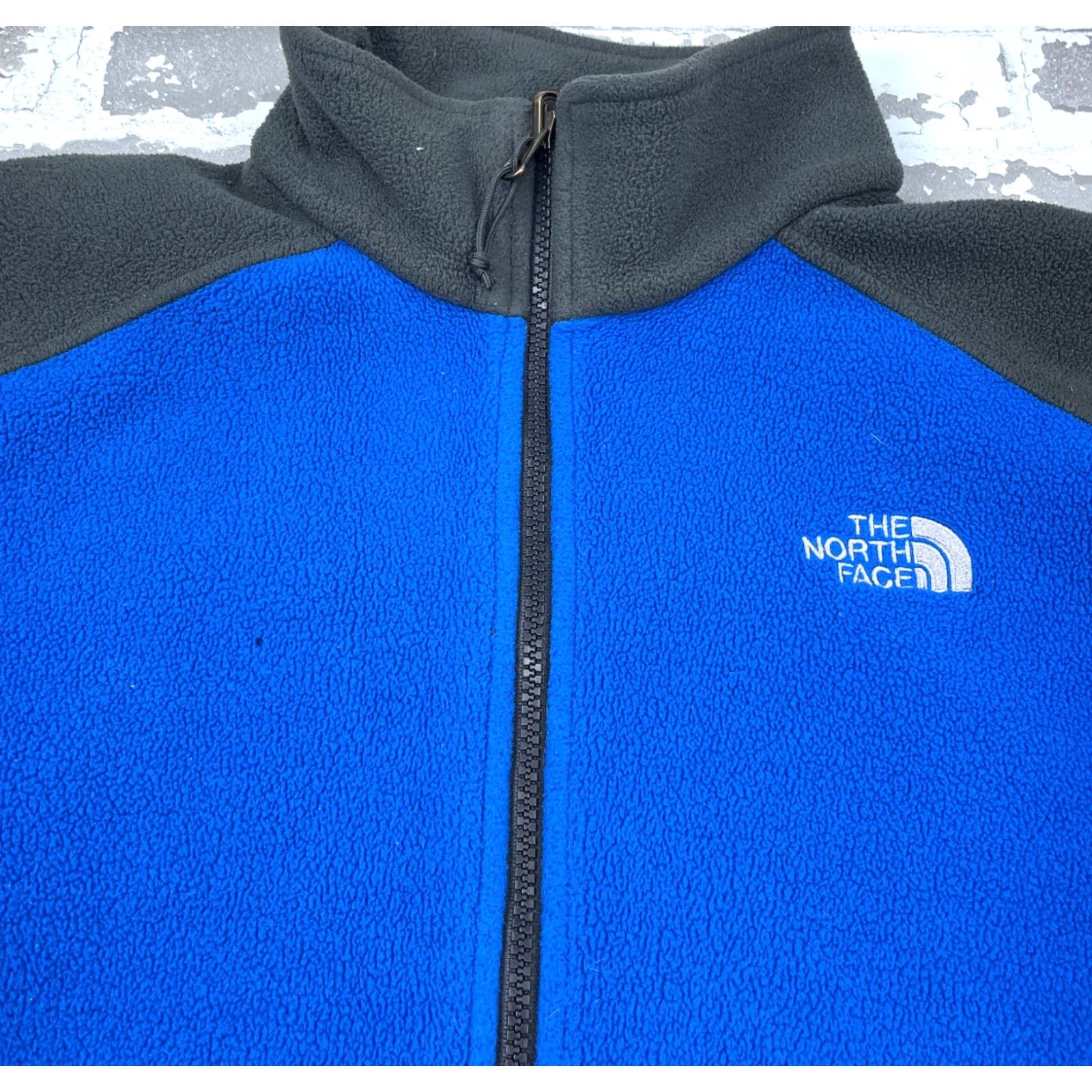 The North Face The North Face Jacket Men M Blue Solid Full Zip Stand-Up Collar Pockets Logo Embroidered Zip Size US M / EU 48-50 / 2 - 3 Thumbnail
