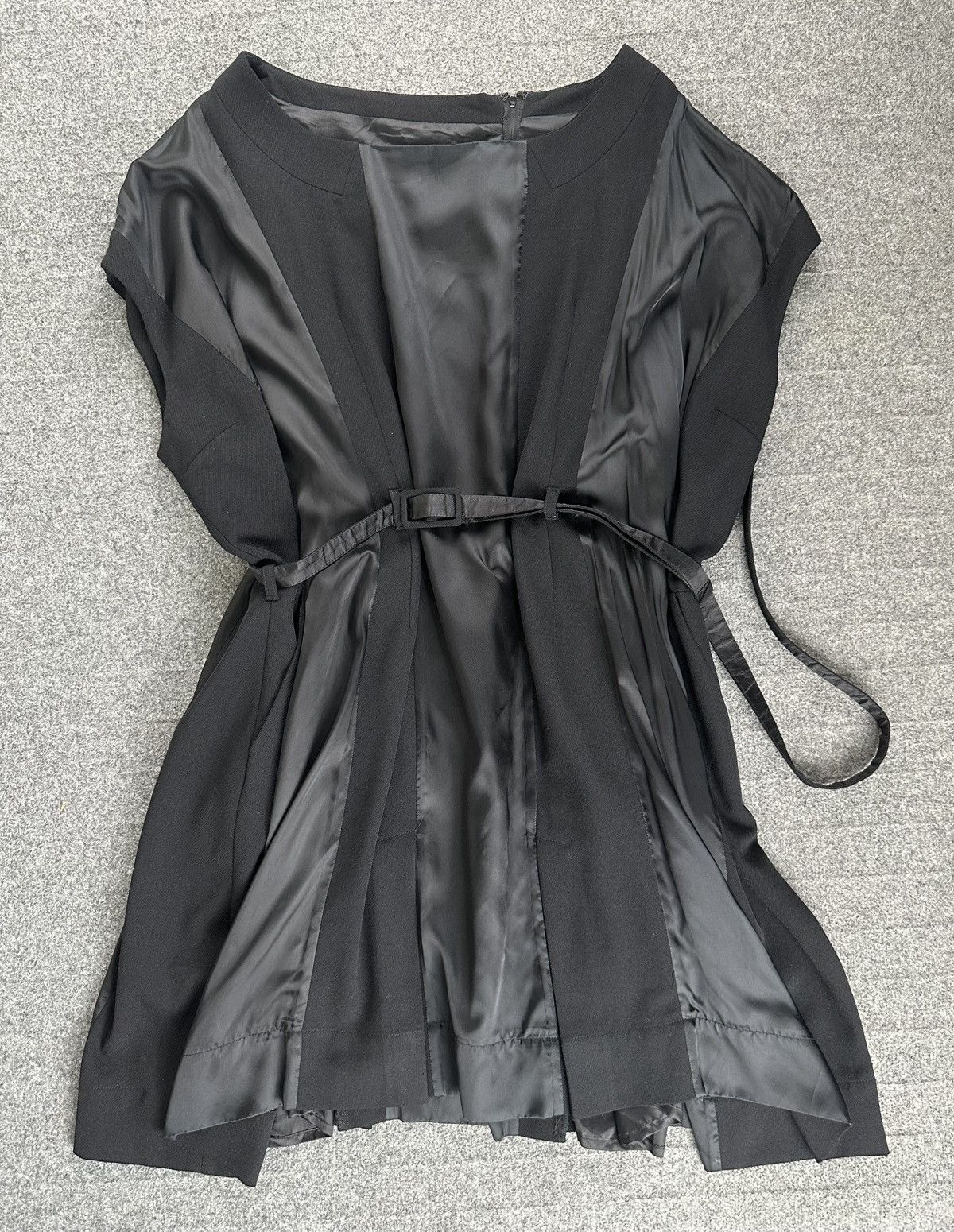 H&M × Maison Margiela Maison Margiela - H&M 2012 Wool/Polyester Midi Belted Dress Size ONE SIZE - 1 Thumbnail