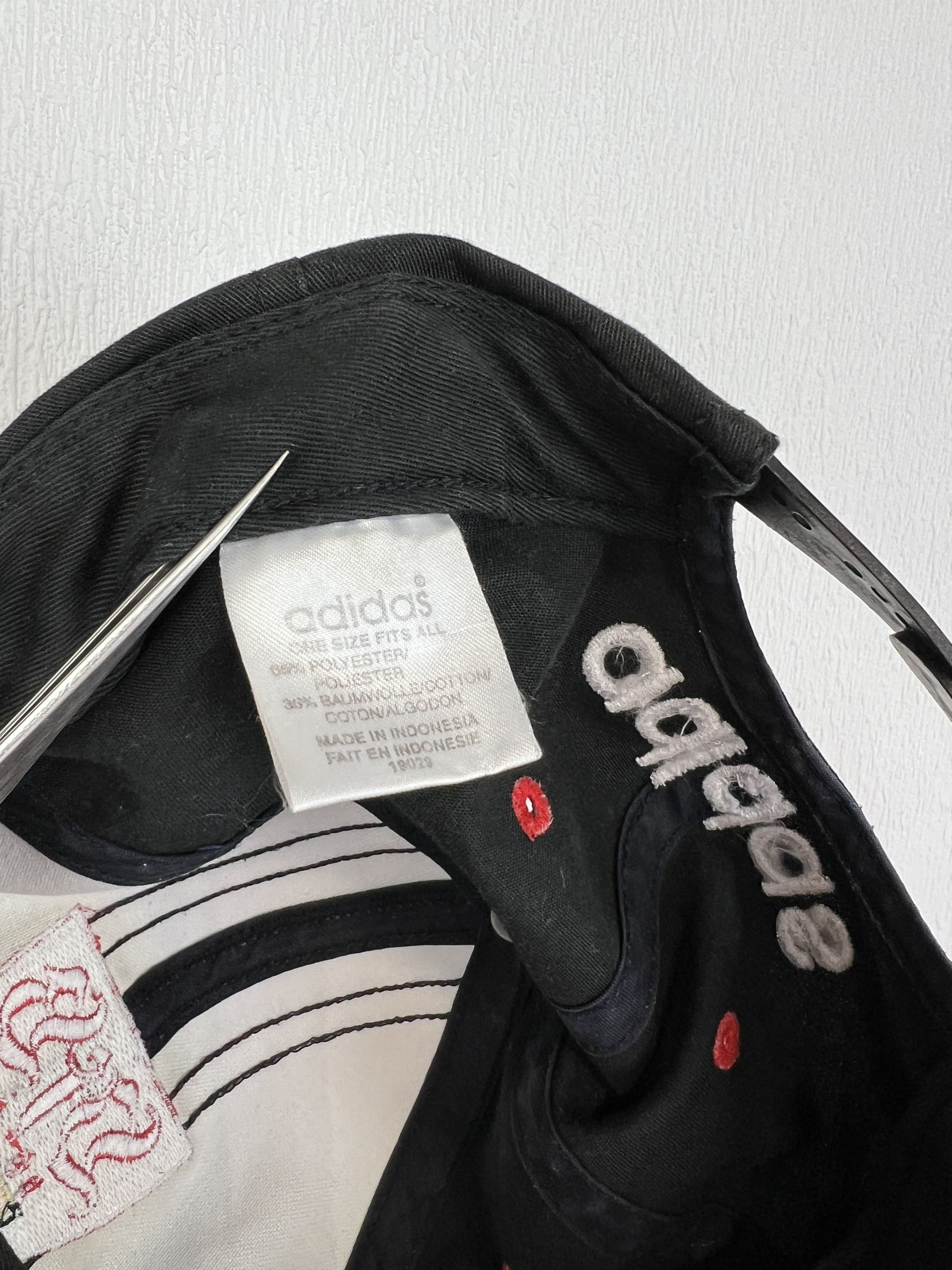 Adidas Vintage 90's Stuttgart Football Cap Soccer Hat Snapback Size ONE SIZE - 8 Thumbnail