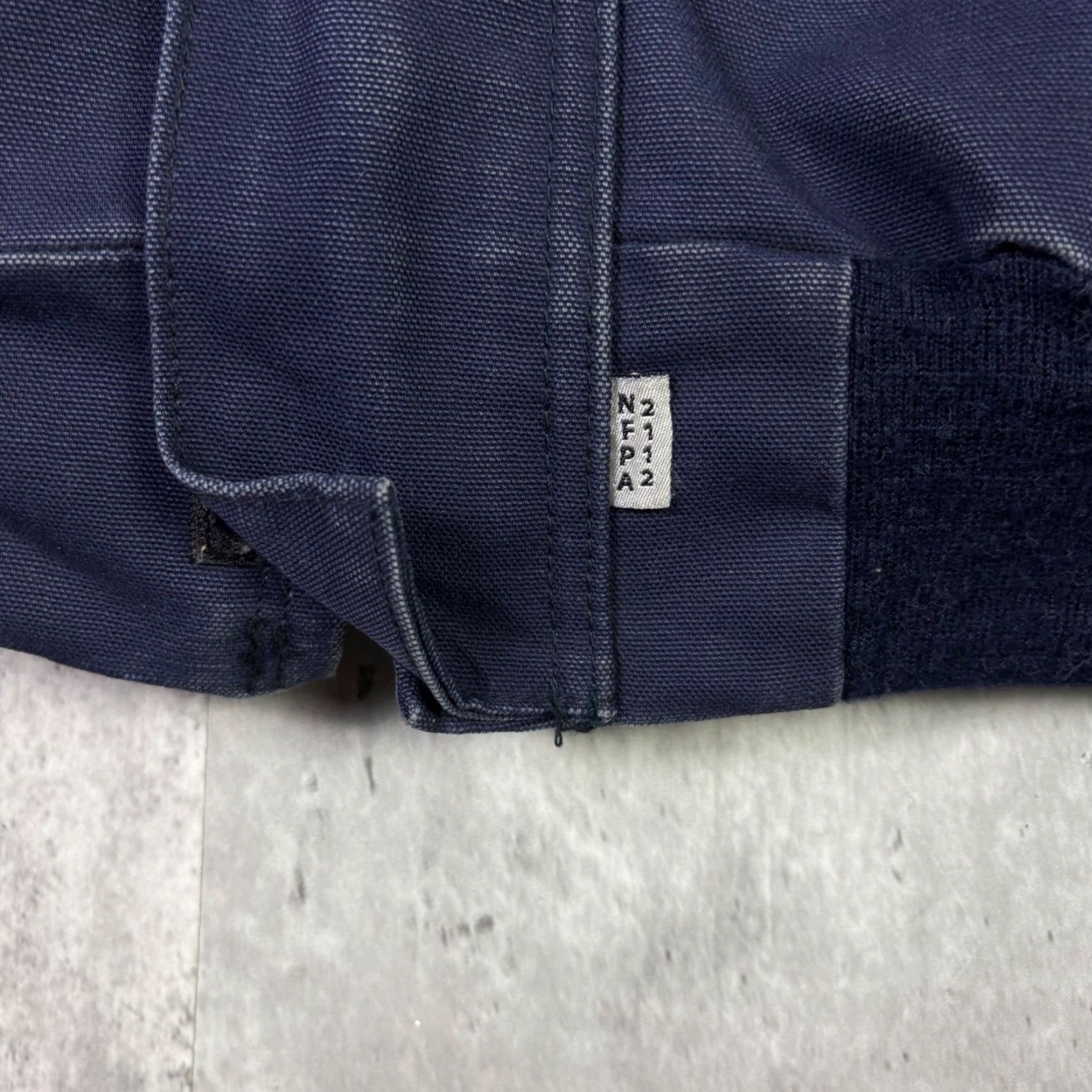 Carhartt VINTAGE Carhartt FR Flame Resistant Hooded Jacket Navy Blue Canvas Mens XL Delmarva Size US XL / EU 56 / 4 - 7 Thumbnail