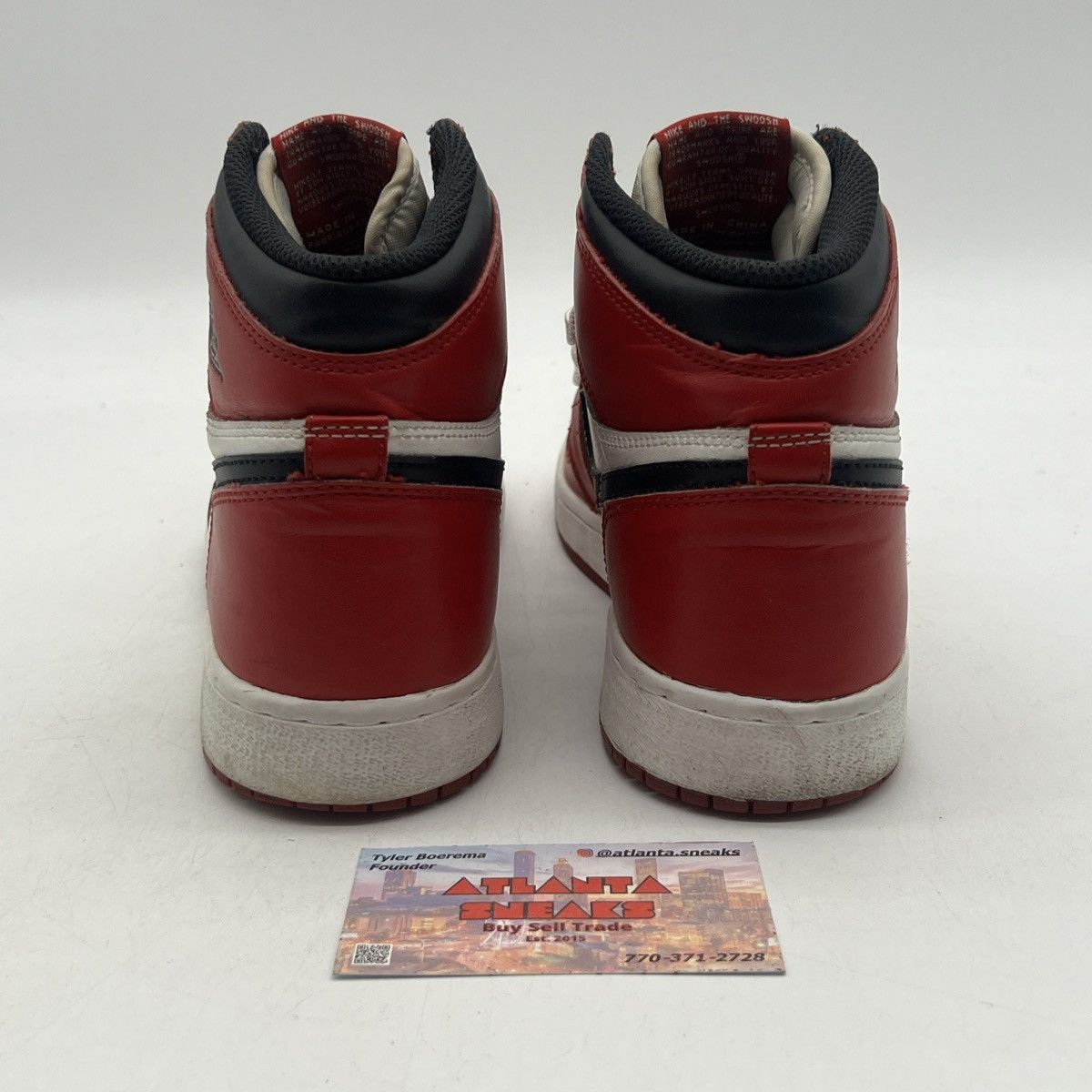 Nike Air Jordan 1 high Chicago Size US 7 / EU 40 - 3 Thumbnail