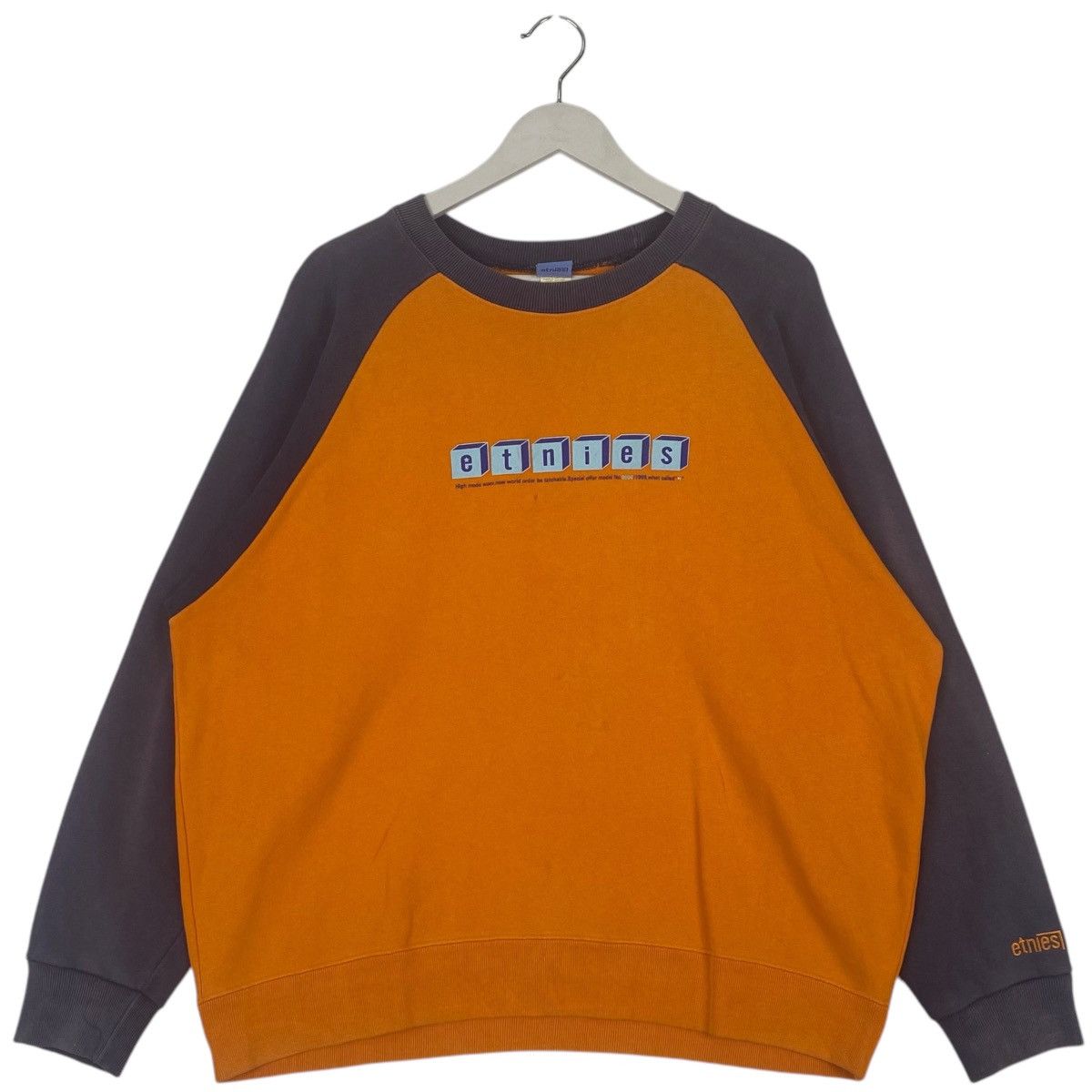 Vintage Vintage Etnies Printed Crewneck Sweatshirt Orange Size L Size US L / EU 52-54 / 3 - 1 Thumbnail