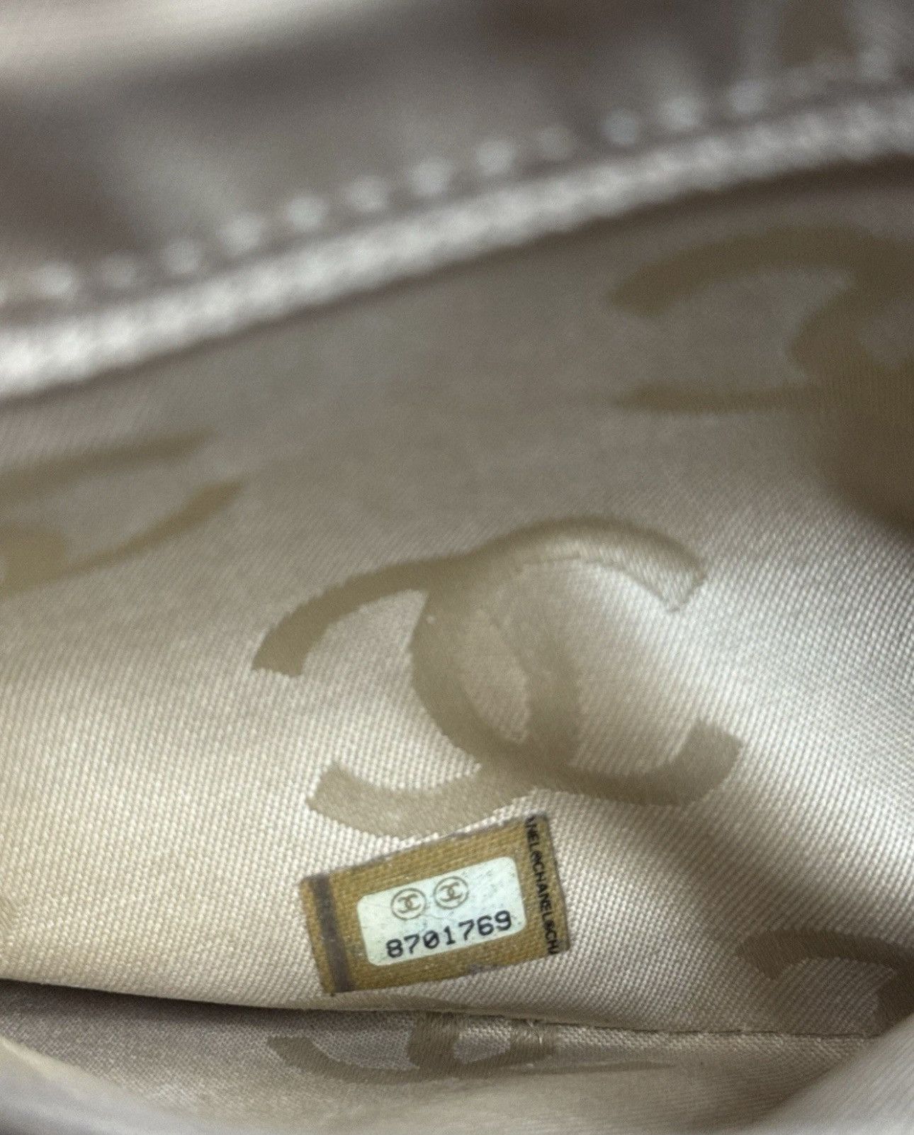 Chanel × Vintage Chanel Wild Stitch Yellow Chain Bag Circa 2003 Size ONE SIZE - 21 Thumbnail