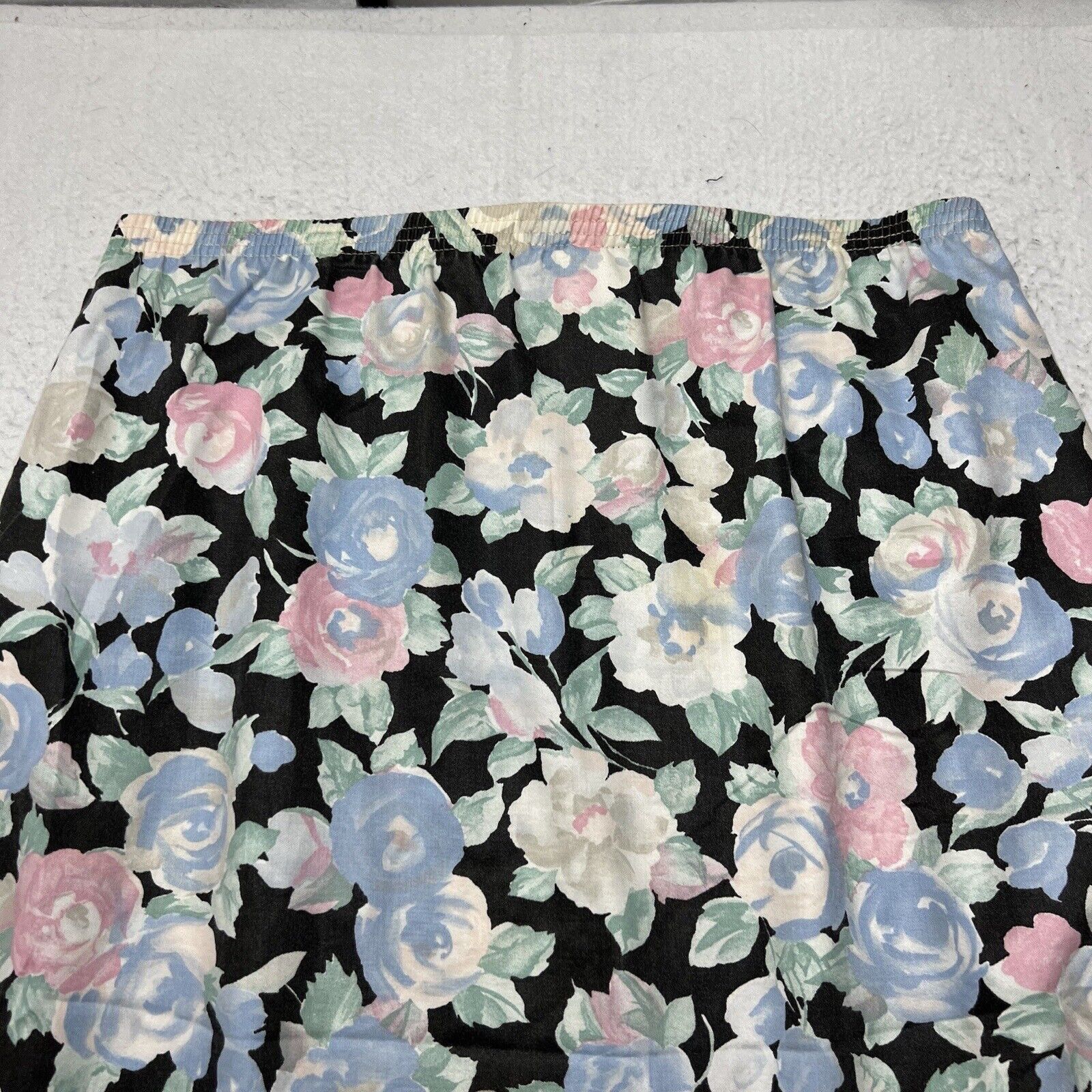 Diane von Furstenberg Vintage Diane Von Furstenberg Large Pleated Floral Skirt Size 34" / US 12 / IT 48 - 9 Thumbnail