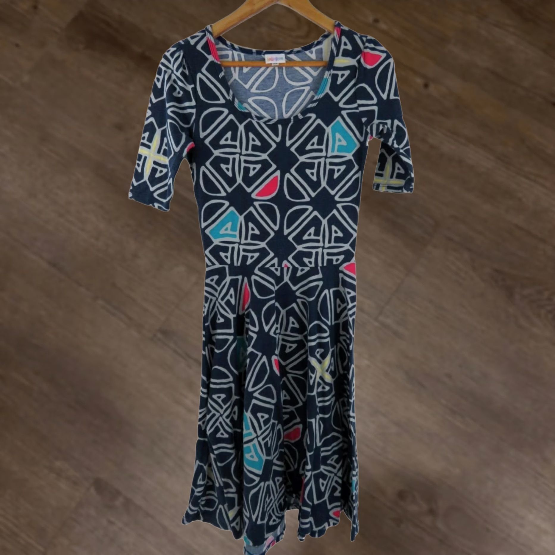 Vintage VINTAGE LuLaRoe Nicole Dress XS Tribal Aztec Blue Gray Fit & Flare Dress Sleeve 3/4, Knee Length, Stretch, A-Line Womens Size XS / US 0-2 / IT 36-38 - 1 Thumbnail