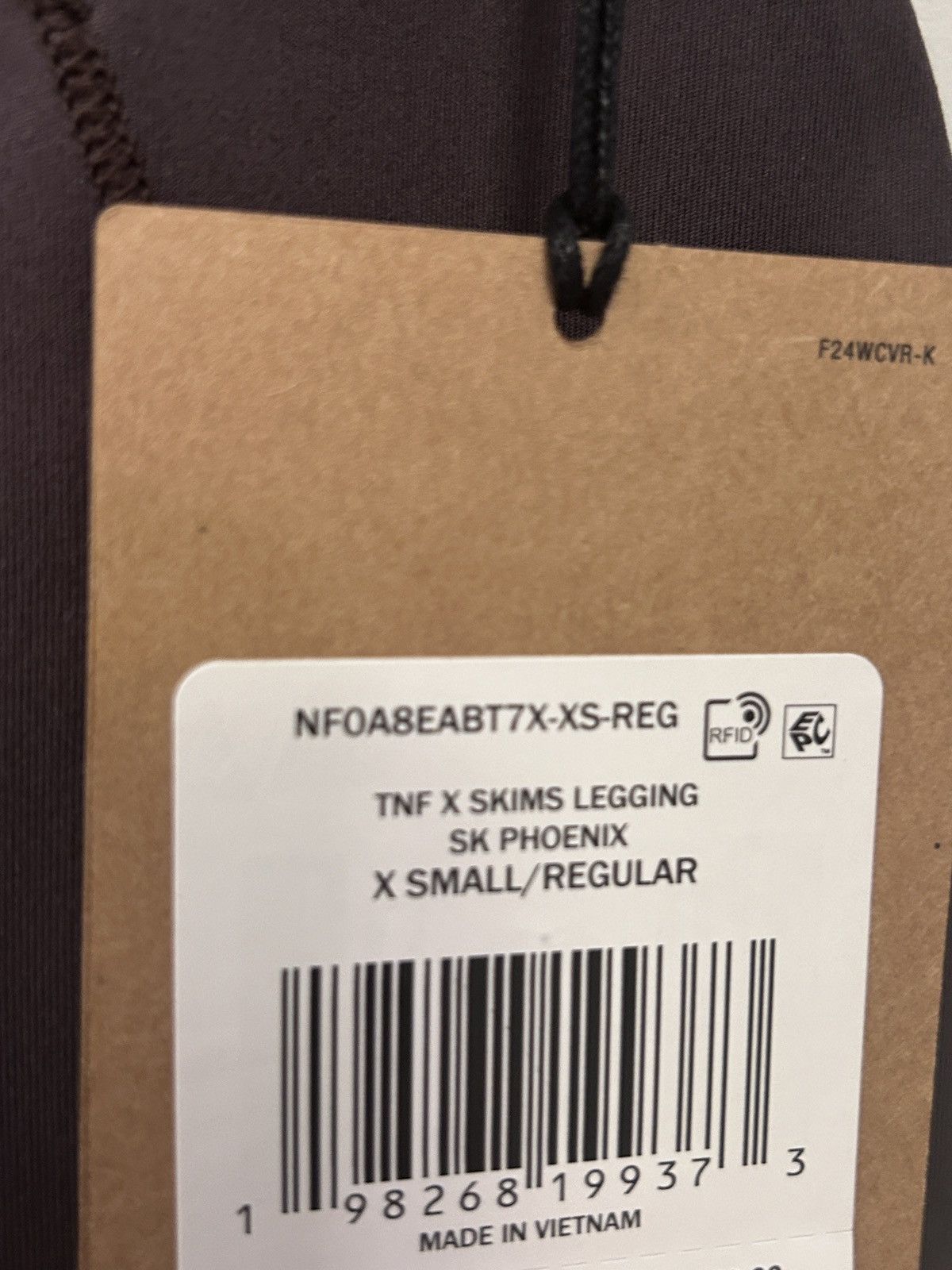 SKIMS TNF X Skims Leggings SK Phoenix X SMALL New Size 25" / US 0 / IT 36 - 10 Thumbnail