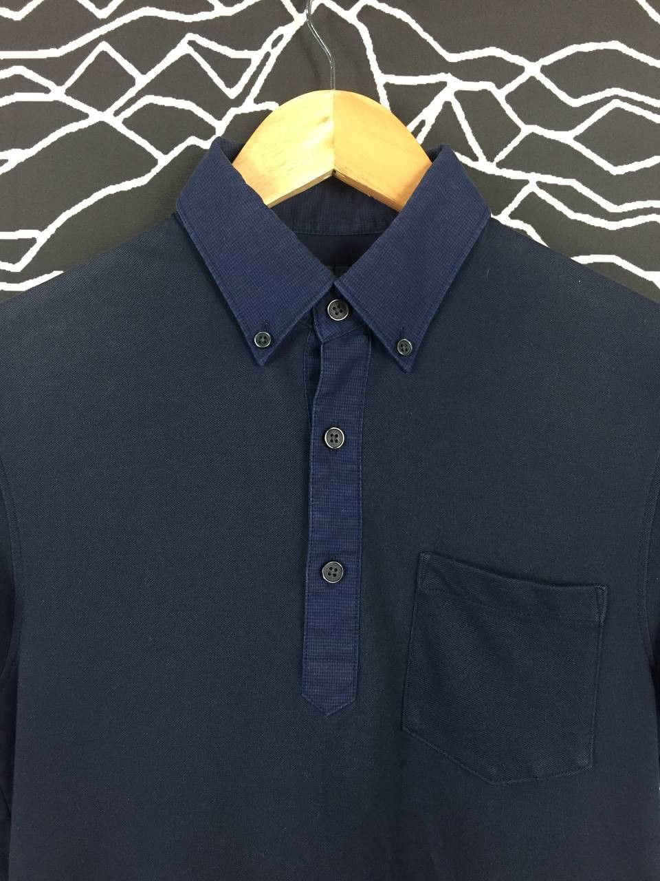 Uniqlo Uniqlo Navy Blue Short Sleeve Button-Down Polo Shirt Size US S / EU 44-46 / 1 - 3 Thumbnail