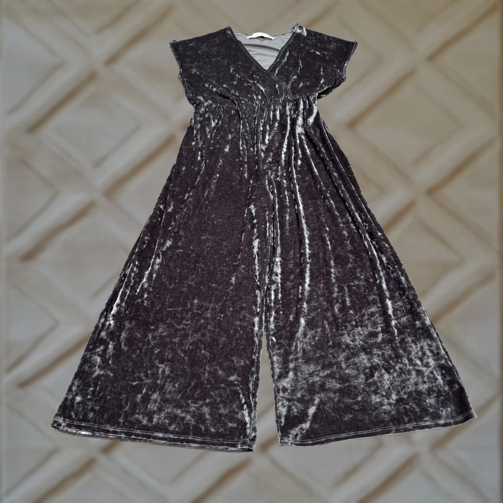 Urban Outfitters Urban Outfitters Velvet Wide Leg Jumpsuit Womens Large Silver Gray V-Neck Party Size 36" / US 14 / IT 50 - 1 Thumbnail