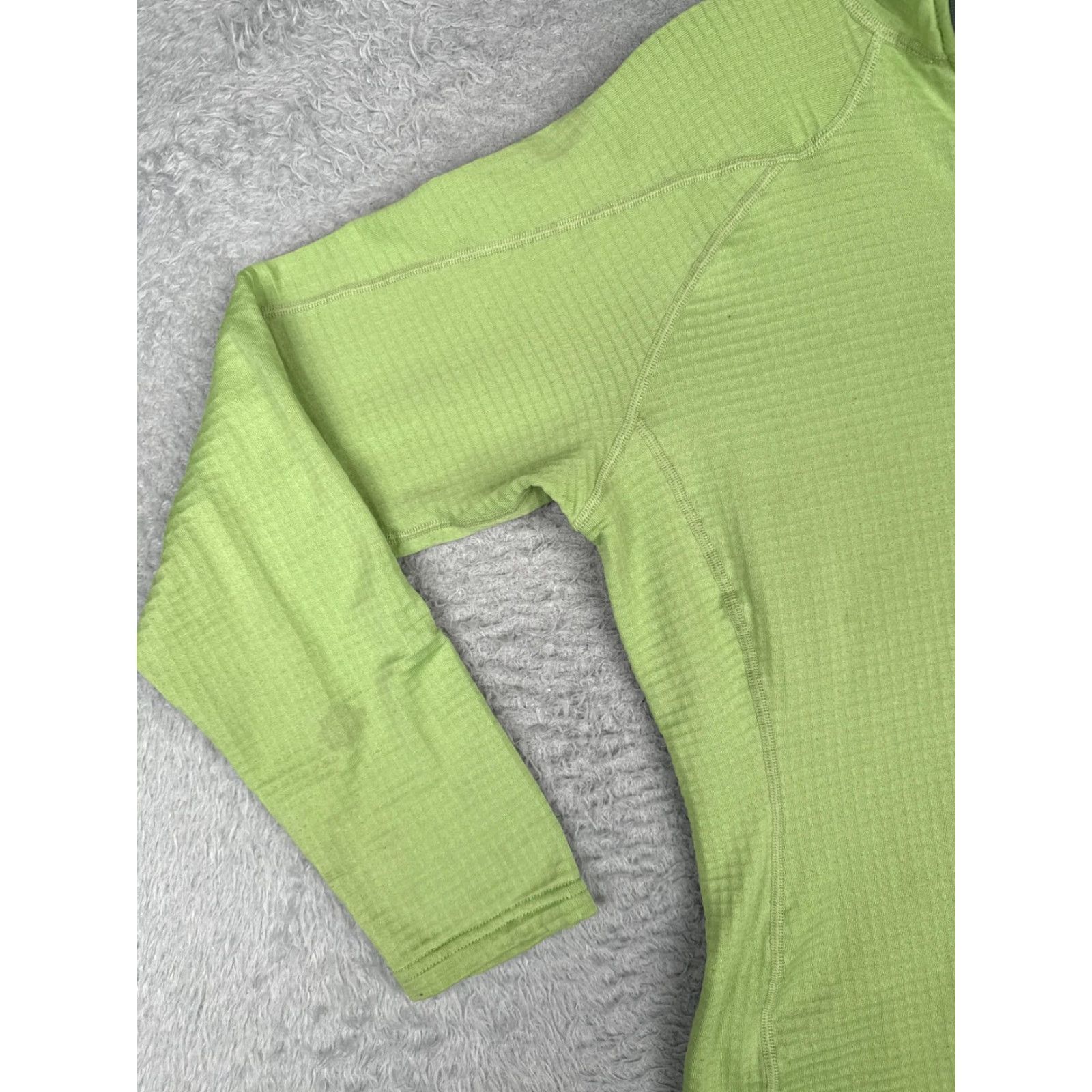 Patagonia VINTAGE Patagonia Shirt Womens M Green R1 Fleece Half Zip Pullover 90s Pat chegou Size M / US 6-8 / IT 42-44 - 3 Thumbnail