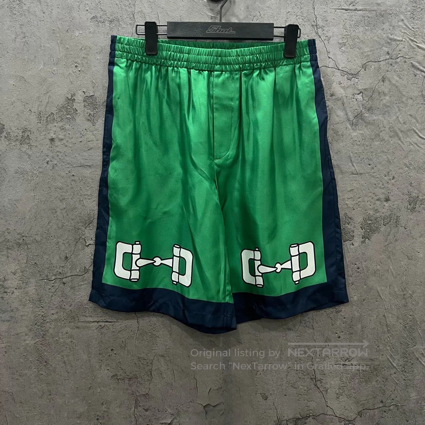 Gucci Guicci Green Silk Buckle Pattern Shorts| Size US 32 / EU 48 - 1 Thumbnail