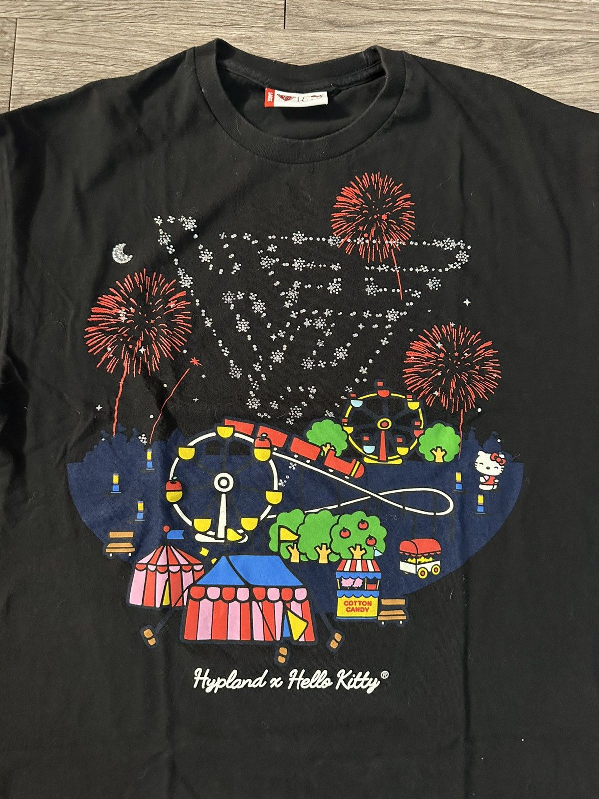 Hypland Hypland x Hello Kitty carnival rhinestone tee Size US L / EU 52-54 / 3 - 2 Thumbnail