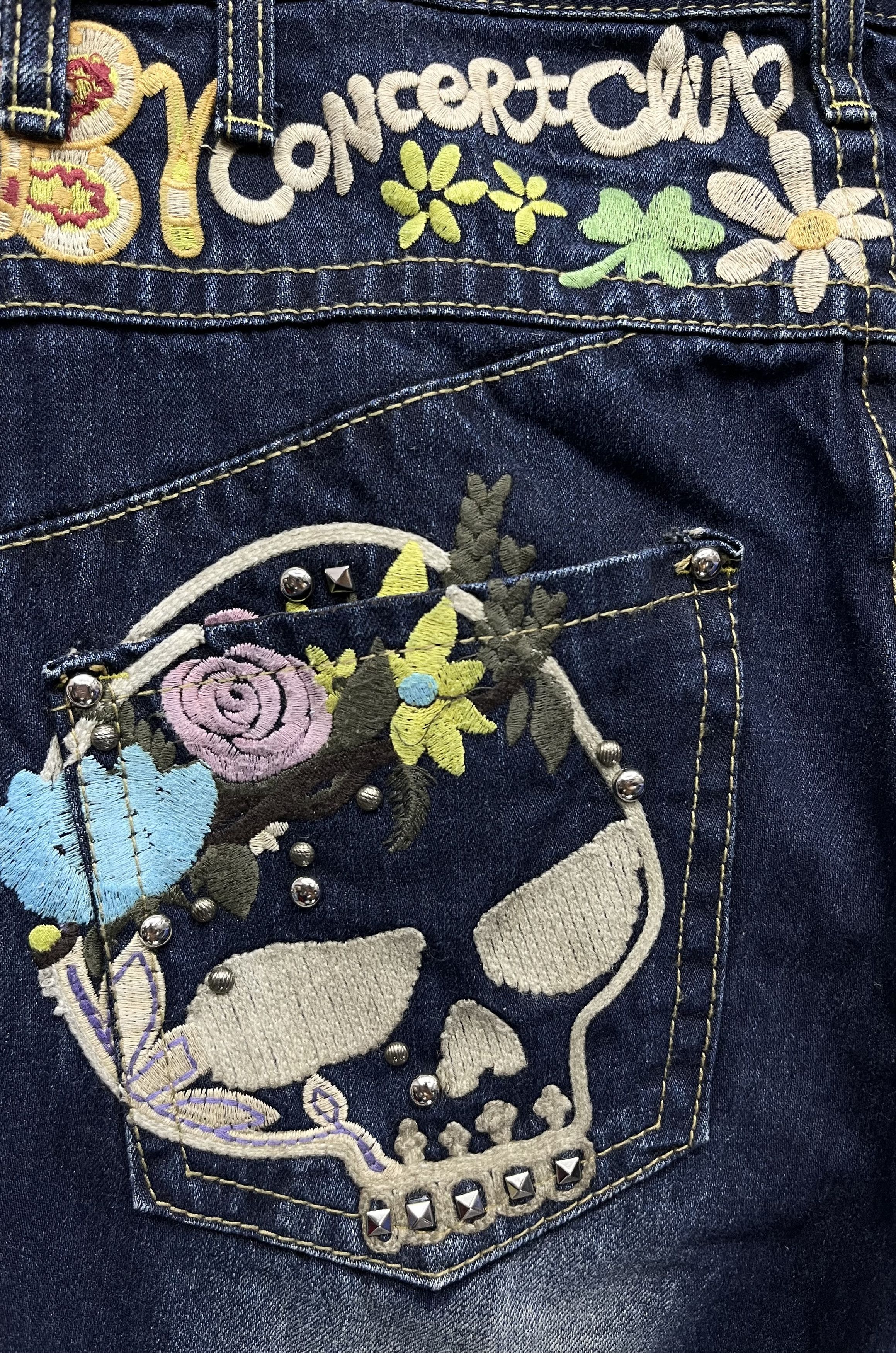 Vintage 🔥Vtg LOLITA CONCEPT CLUB Embroidery Skulls & Flowers Denim Size US 30 / EU 46 - 3 Thumbnail