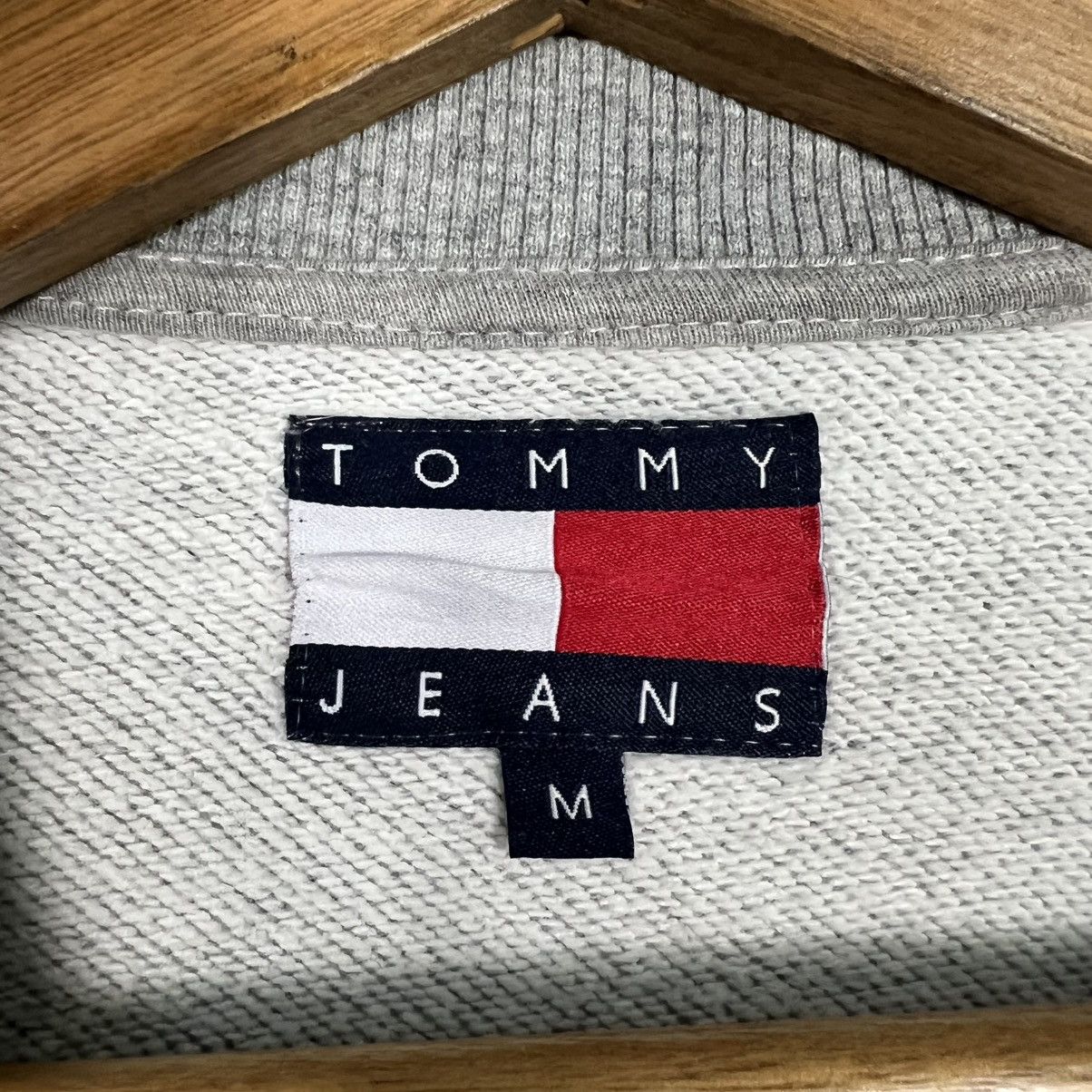Tommy Jeans TOMMY JEANS Big Logo Distressed Sweatshirt #4065-C185 Size US M / EU 48-50 / 2 - 9 Thumbnail
