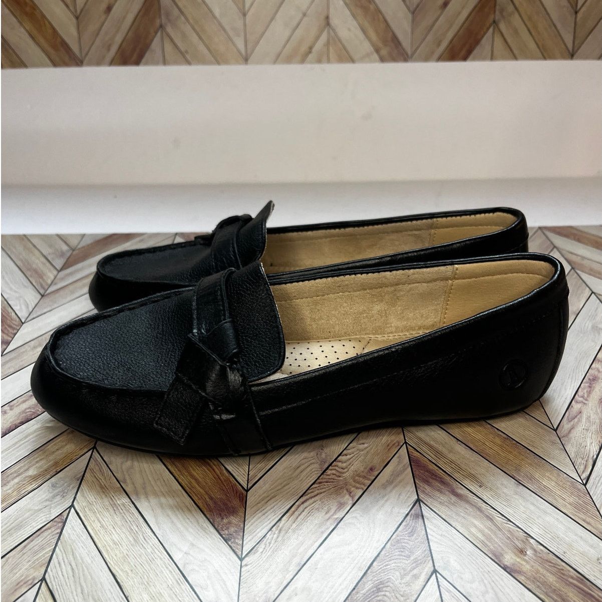 Lands' End Lands' End Leather Penny Loafer Flat Black Women's 5.5D Size US 6.5 / IT 36.5 - 3 Thumbnail