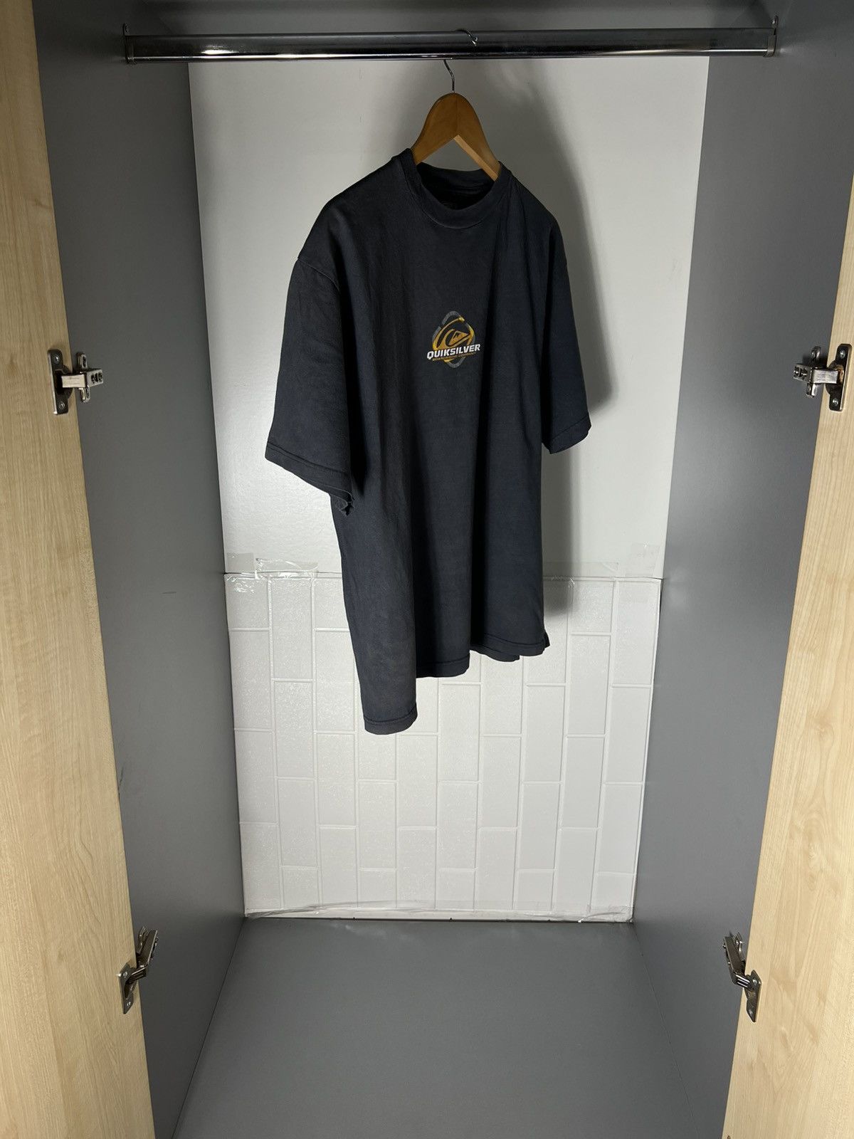 Quiksilver VINTAGE QUIKSILVER RETRO T-SHIRT SURF SKATEBOARD Y2K 90s Size US L / EU 52-54 / 3 - 2 Thumbnail