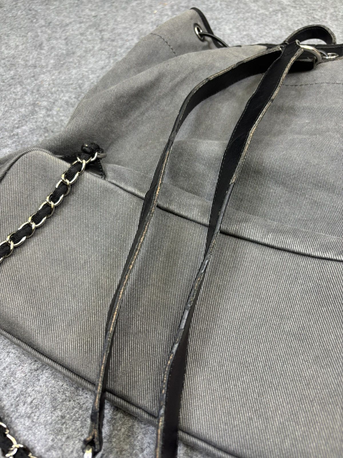 Chanel Chanel 31 Rue Cambon Paris Deauville Dark Grey Size ONE SIZE - 12 Thumbnail