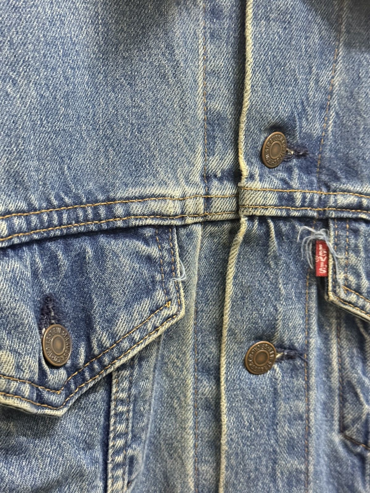 Levi's Vintage Levis Men’s 70505-0217 Denim Trucker Jacket Size US XS / EU 42 / 0 - 8 Thumbnail