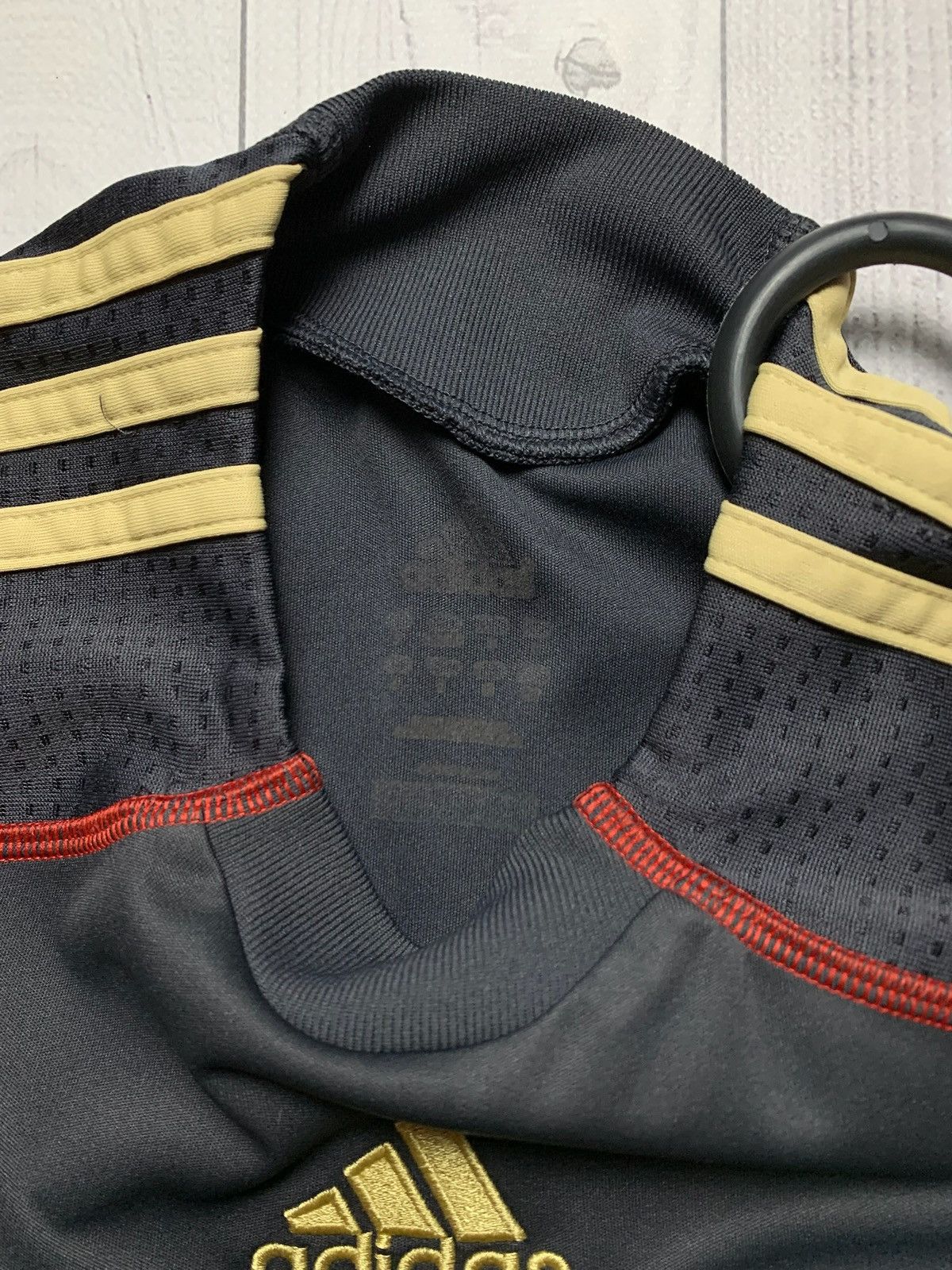 Vintage Vintage adidas Liverpool soccer jersey black away size S Size US S / EU 44-46 / 1 - 5 Thumbnail