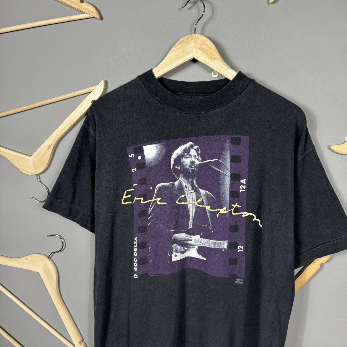 Band Tees Vintage 1992 Eric Clapton Tour T-shirt Size US XL / EU 56 / 4 - 5 Thumbnail