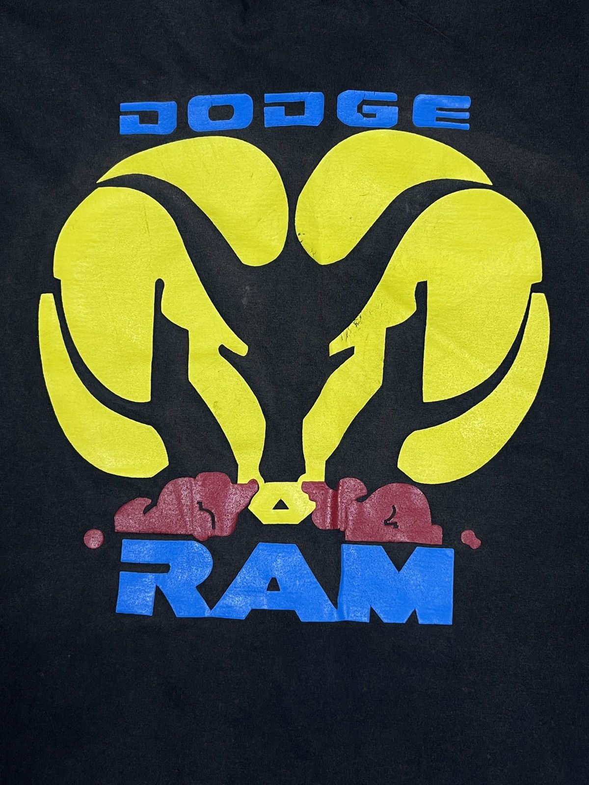 Vintage Vintage Y2K Dodge RAM Graphic Big Print Tee Short Size US XL / EU 56 / 4 - 11 Thumbnail