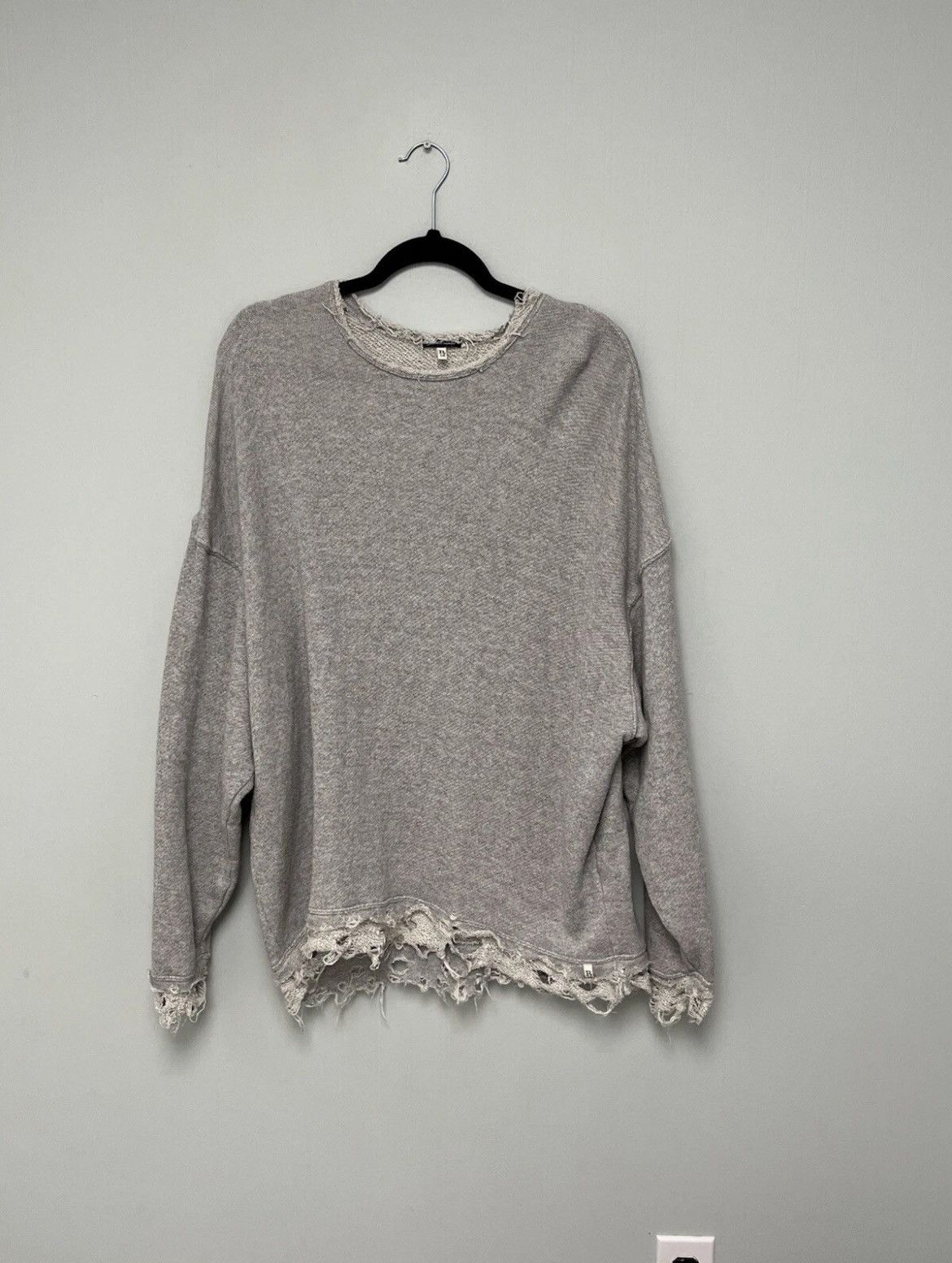 R13 Shredded Edge Oversized Crewneck. Medium Size M / US 6-8 / IT 42-44 - 11 Thumbnail