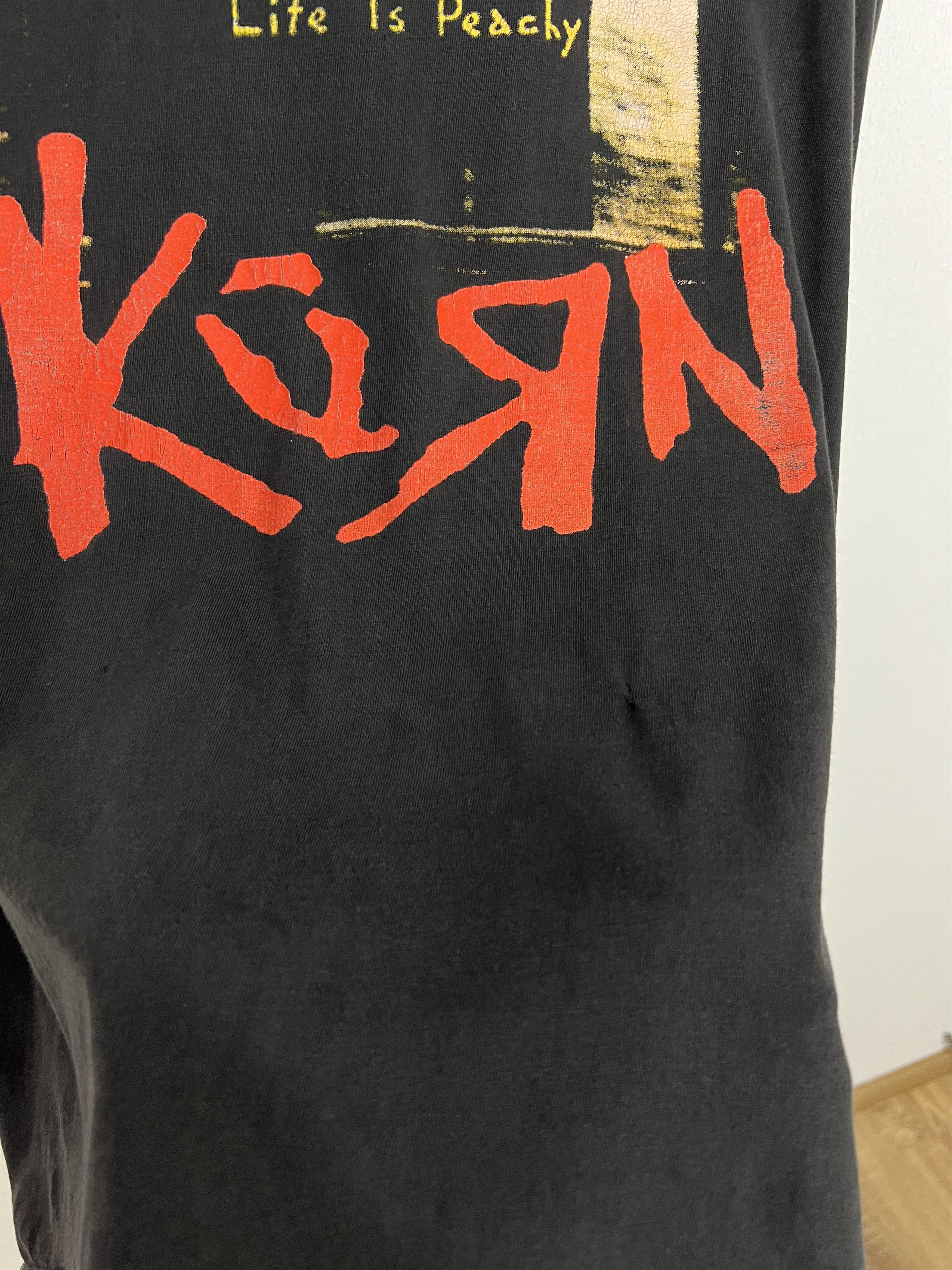 Vintage Vintage 90's Korn Life Is Peachy Long Sleeve Shirt Tee Size US L / EU 52-54 / 3 - 9 Thumbnail