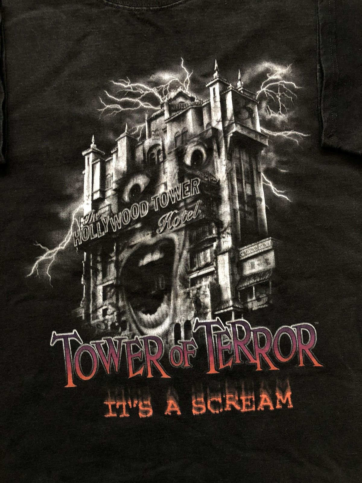 Disney Tshirt Tower Of Terror Hollywood Disney World Vintage 90’s Size US M / EU 48-50 / 2 - 3 Thumbnail