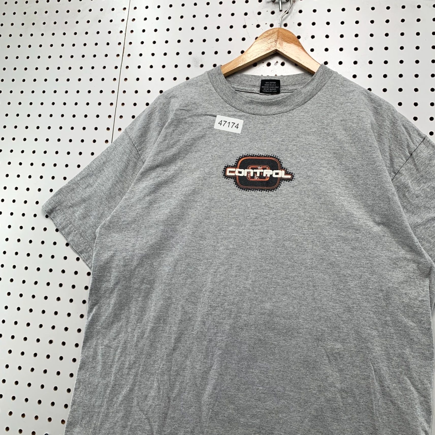 Vintage VINTAGE Control Snowboard T Shirt Mens XL Gray Outdoor Ski Winter Men T-Shirt Gray 80s? Size US XL / EU 56 / 4 - 4 Thumbnail