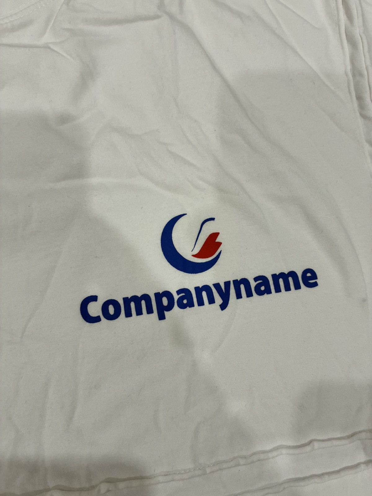 Vetements SS19 Layered Company Name T-Shirt Size US M / EU 48-50 / 2 - 1 Thumbnail