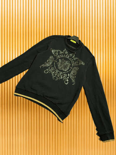 Versace Jeans Couture Vintage Versace Embroidered Logo Made In Turkey Sweatshirt Size US S / EU 44-46 / 1 - 1 Thumbnail